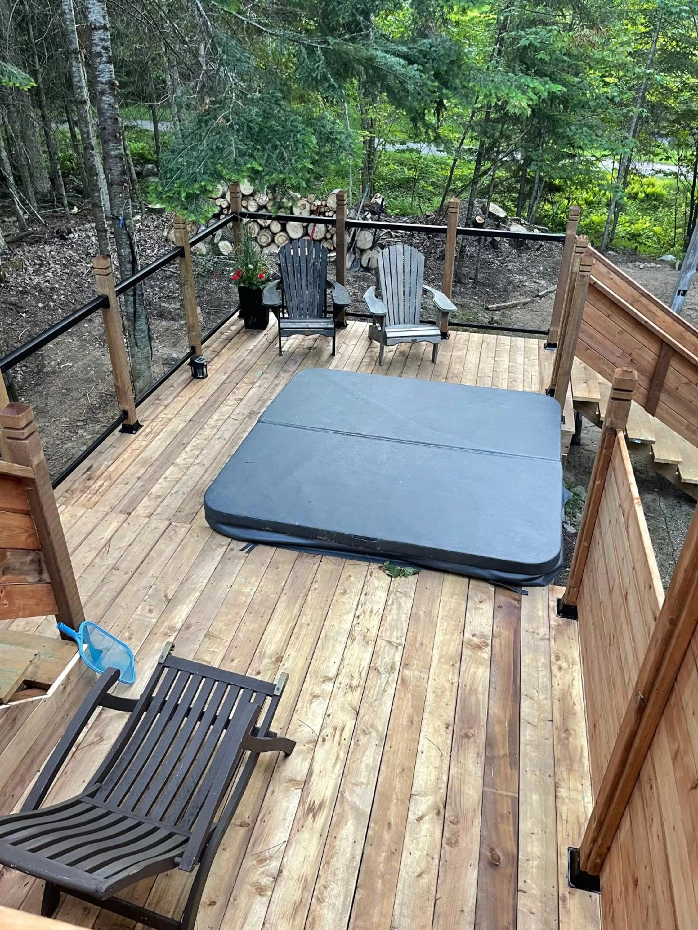 Hot Tub in Maison Napoléon B&B