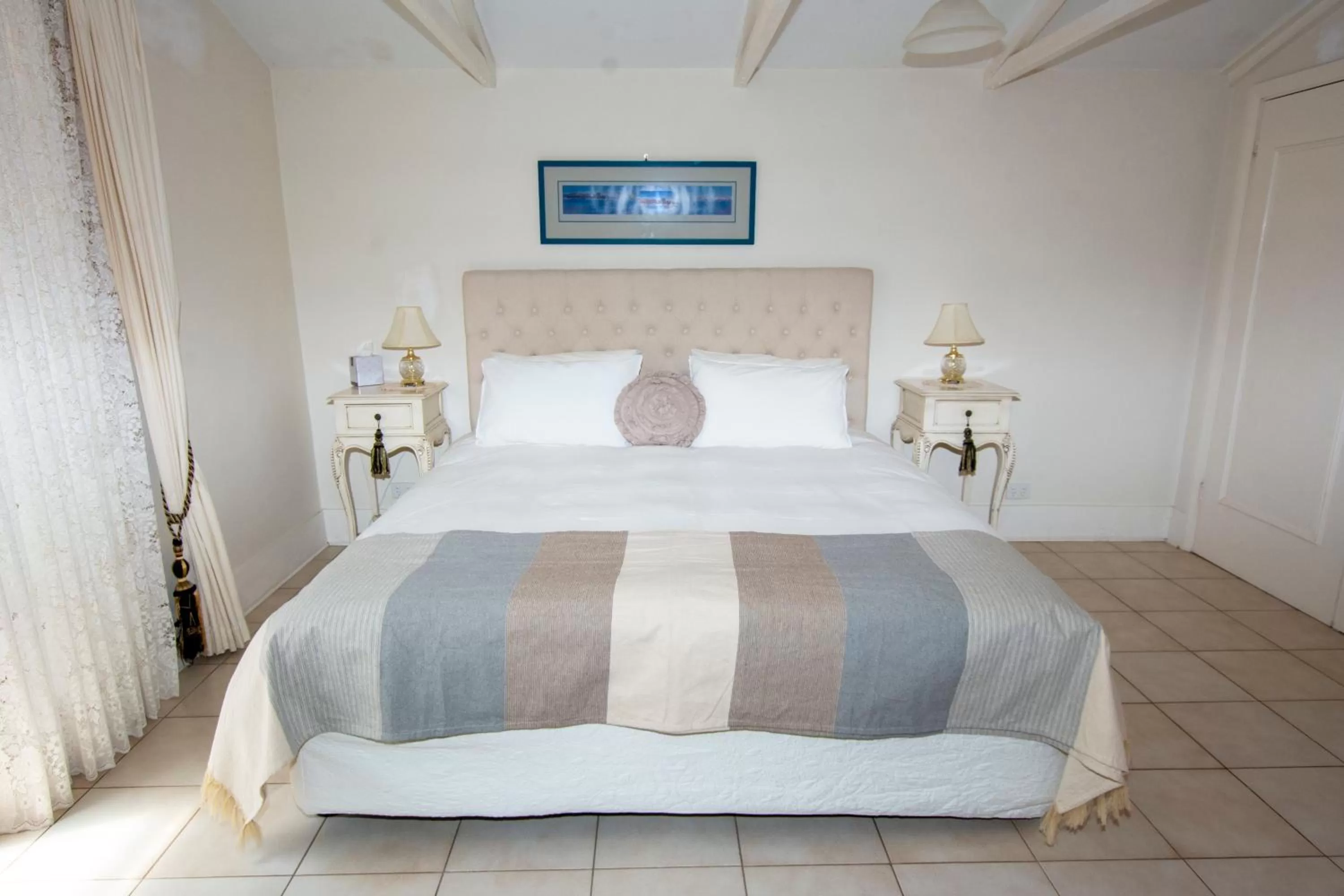 Bedroom, Bed in Rosebridge House Bed & Breakfast Adult Retreat