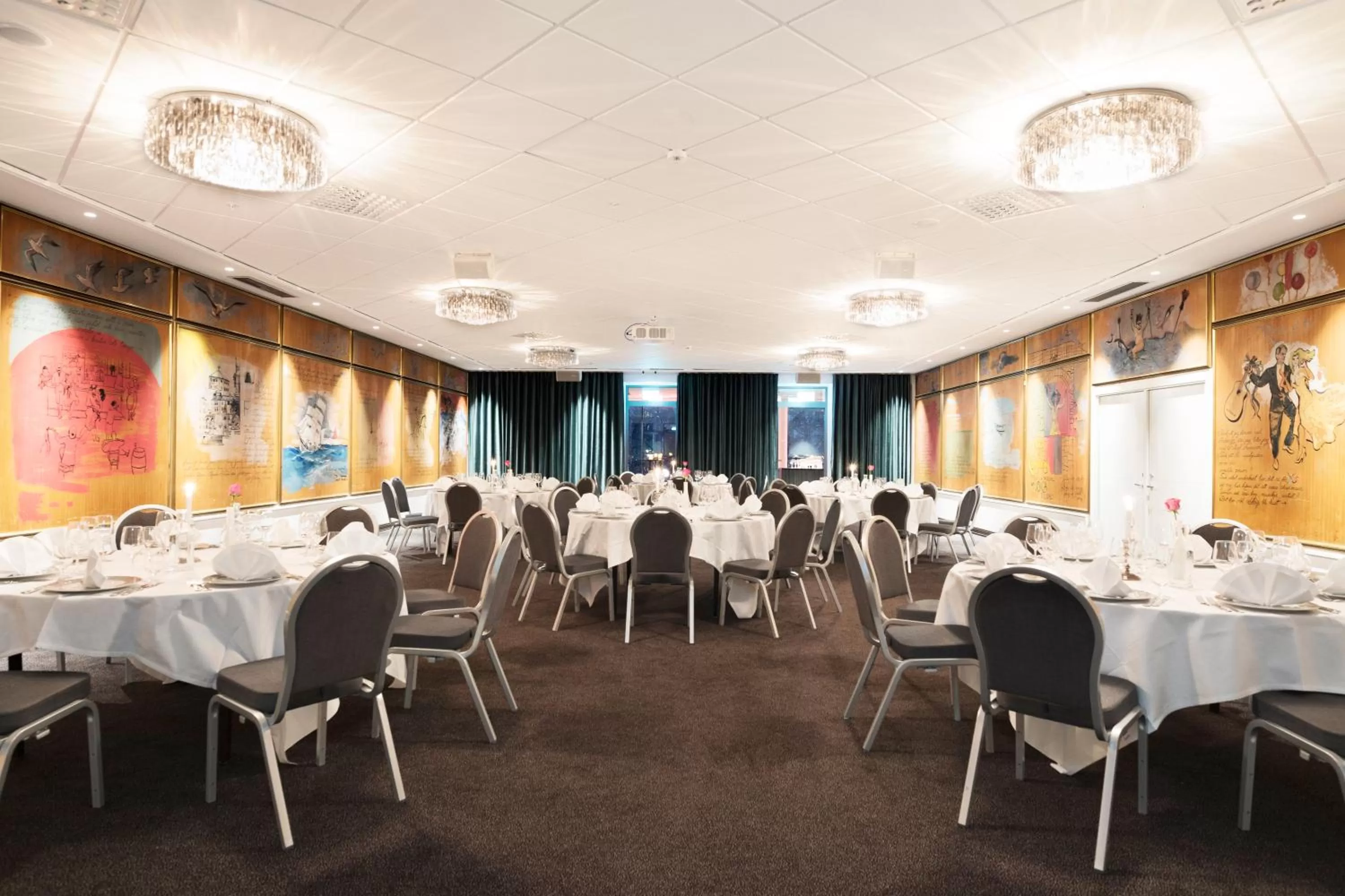 Banquet/Function facilities in Elite Park Avenue Hotel