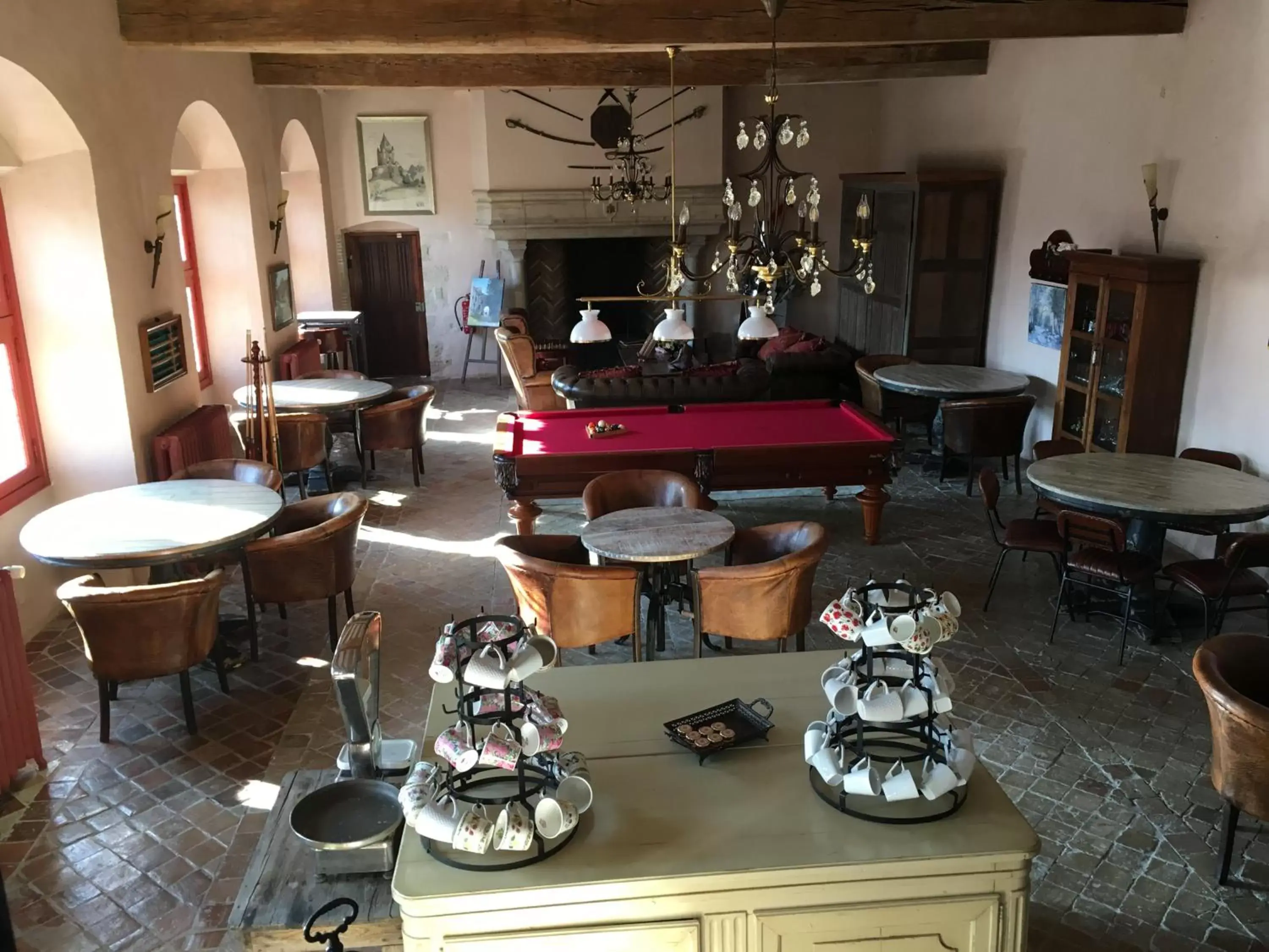 Banquet/Function facilities, Billiards in Demeure des Vieux Bains