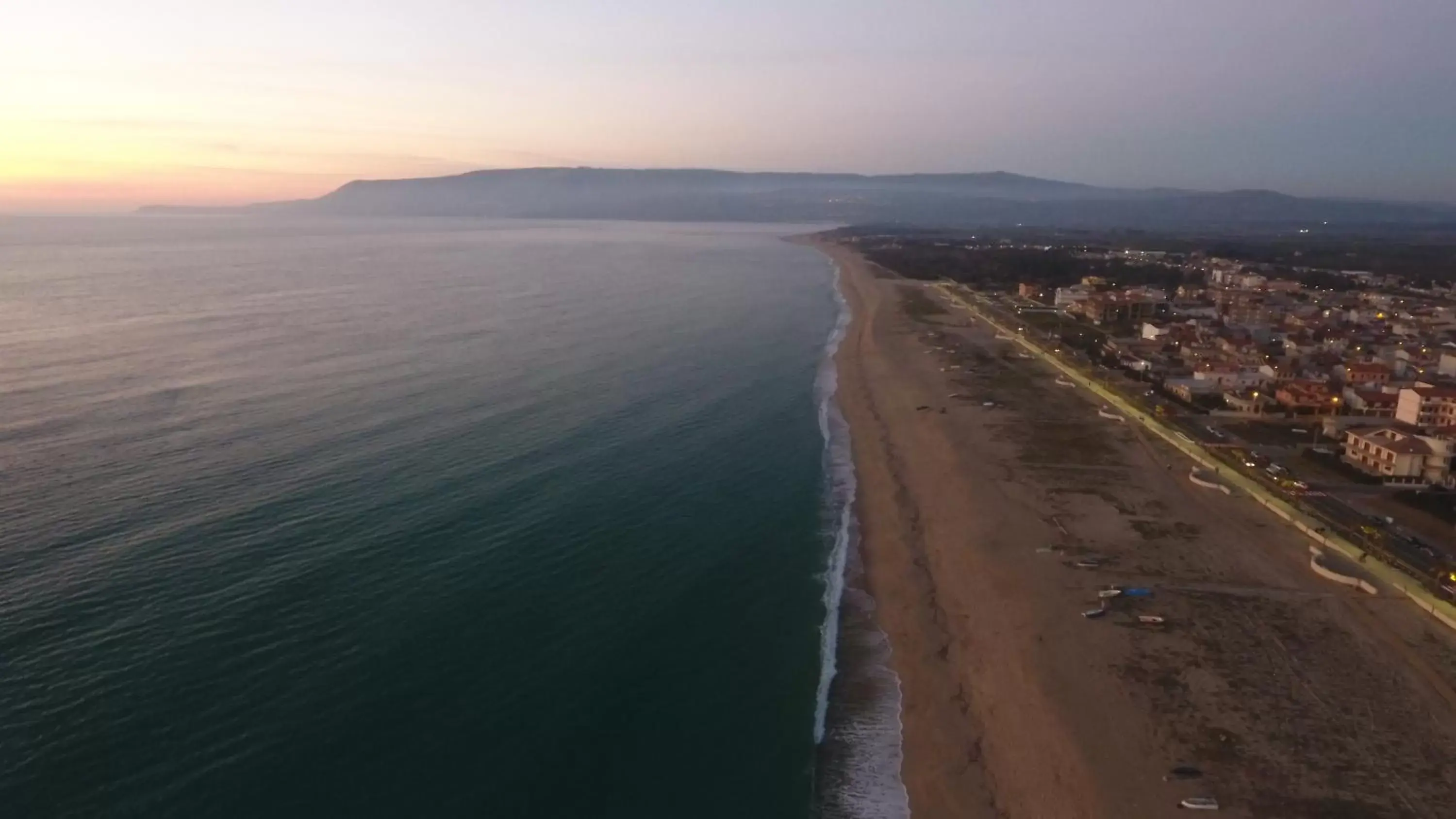 Beach, Bird's-eye View in Sweet Home B&B