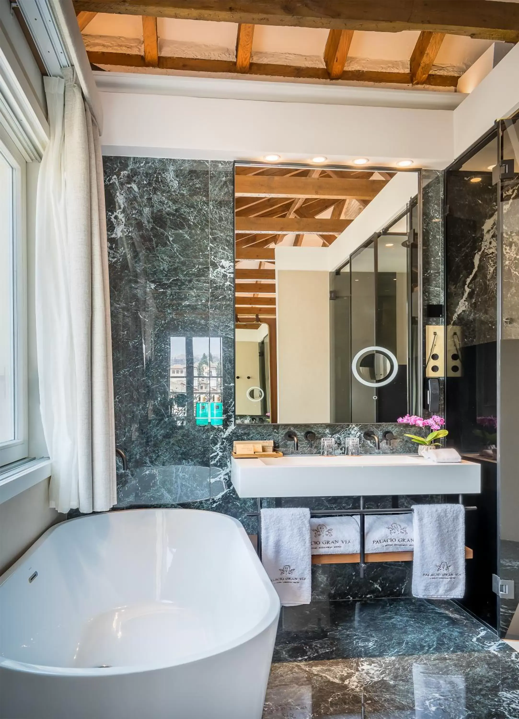 Bathroom in Palacio Gran Vía, a Royal Hideaway Hotel