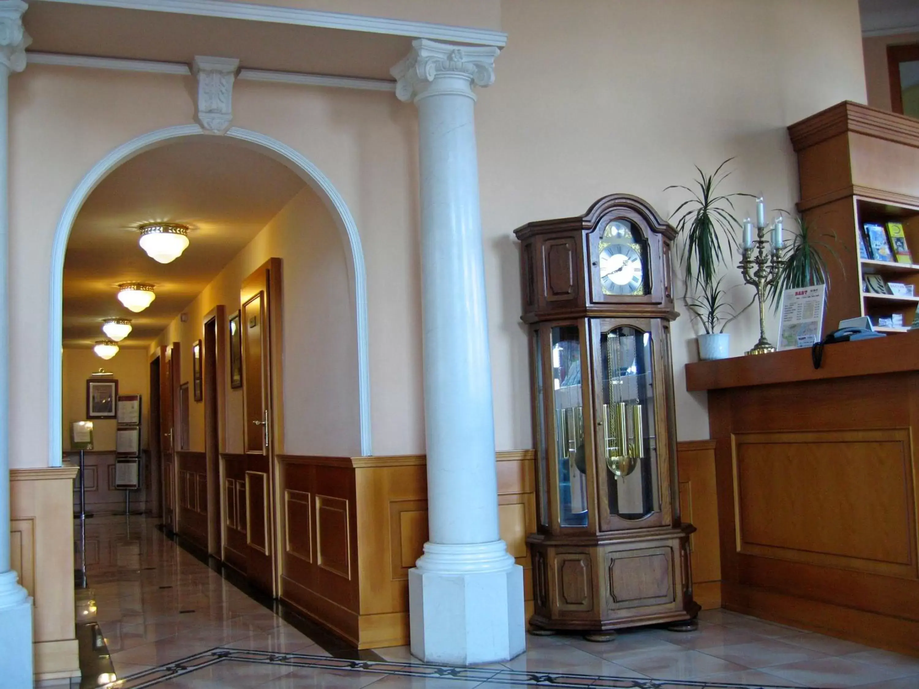 Lobby or reception in Hotel Opera