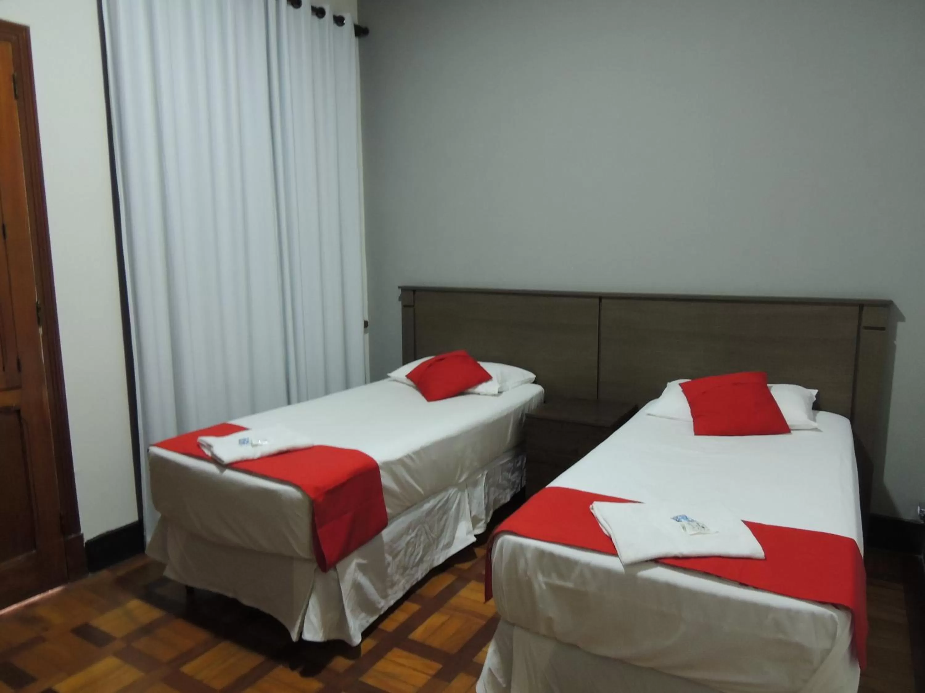 Bedroom, Bed in Hotel Gontijo Belo Horizonte - Próximo a Rodoviária e Praça Sete
