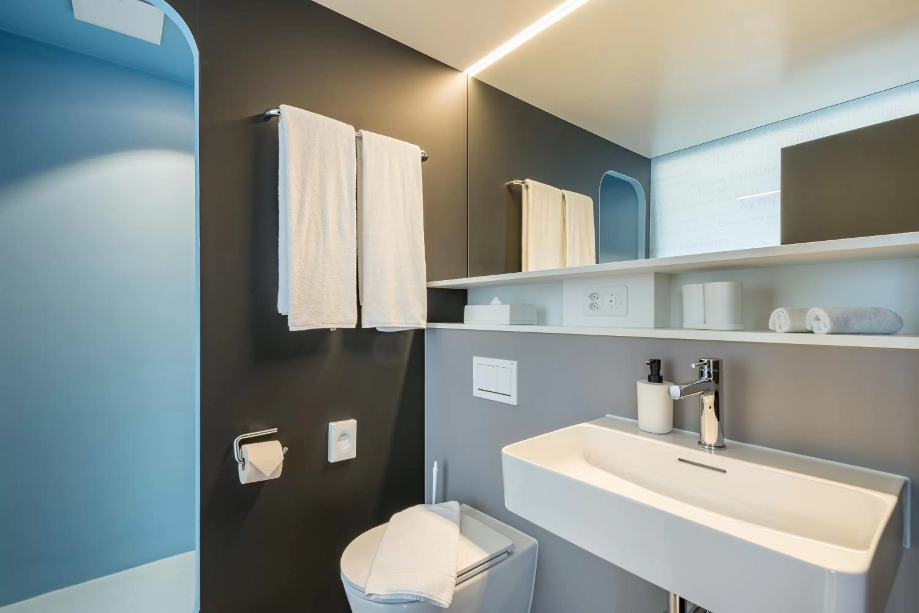 Bathroom in Linde Heiden Swiss Quality Hotel