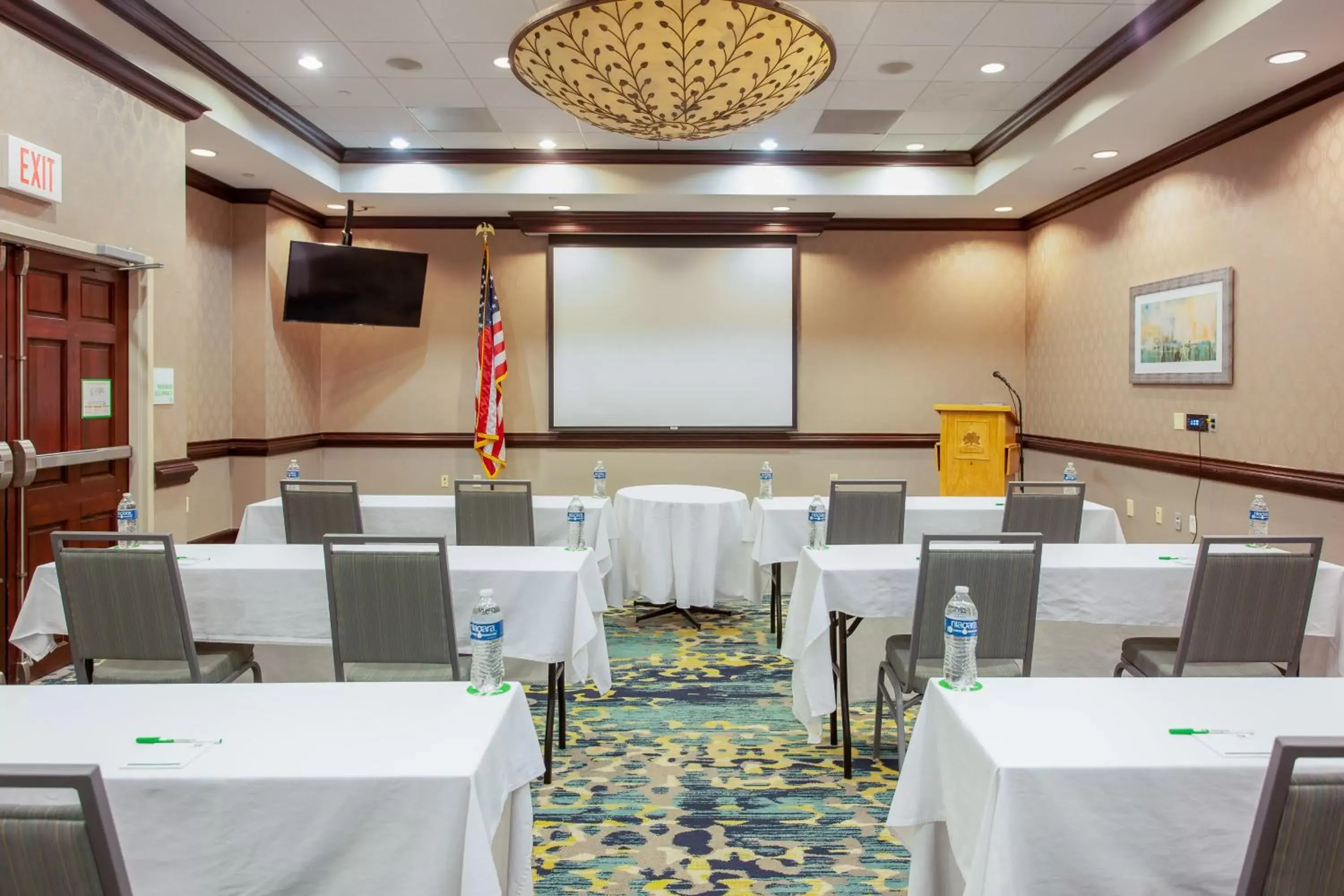 Meeting/conference room in Holiday Inn Hotel & Suites Tallahassee Conference Center North, an IHG Hotel