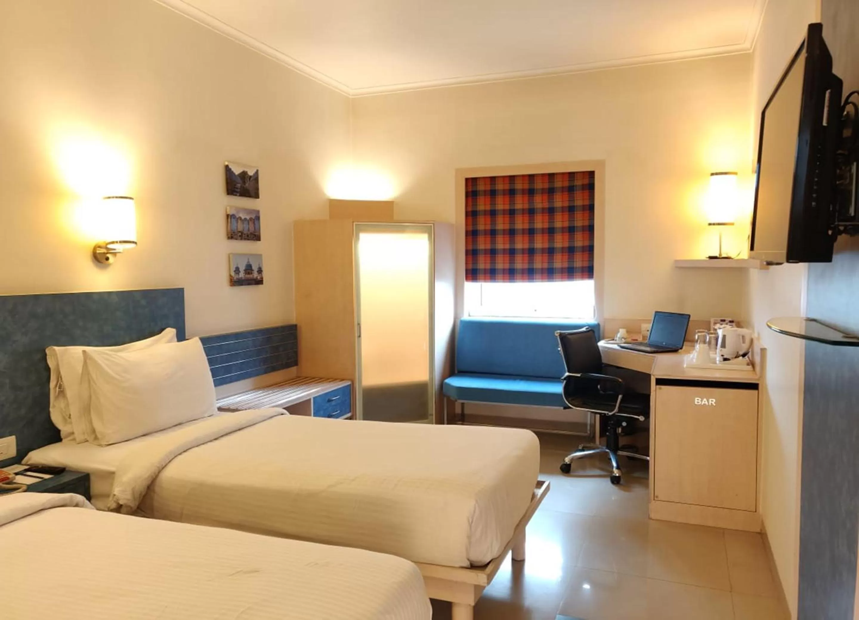 Bedroom, Bed in Nirwana Hometel Jaipur- A Sarovar Hotel