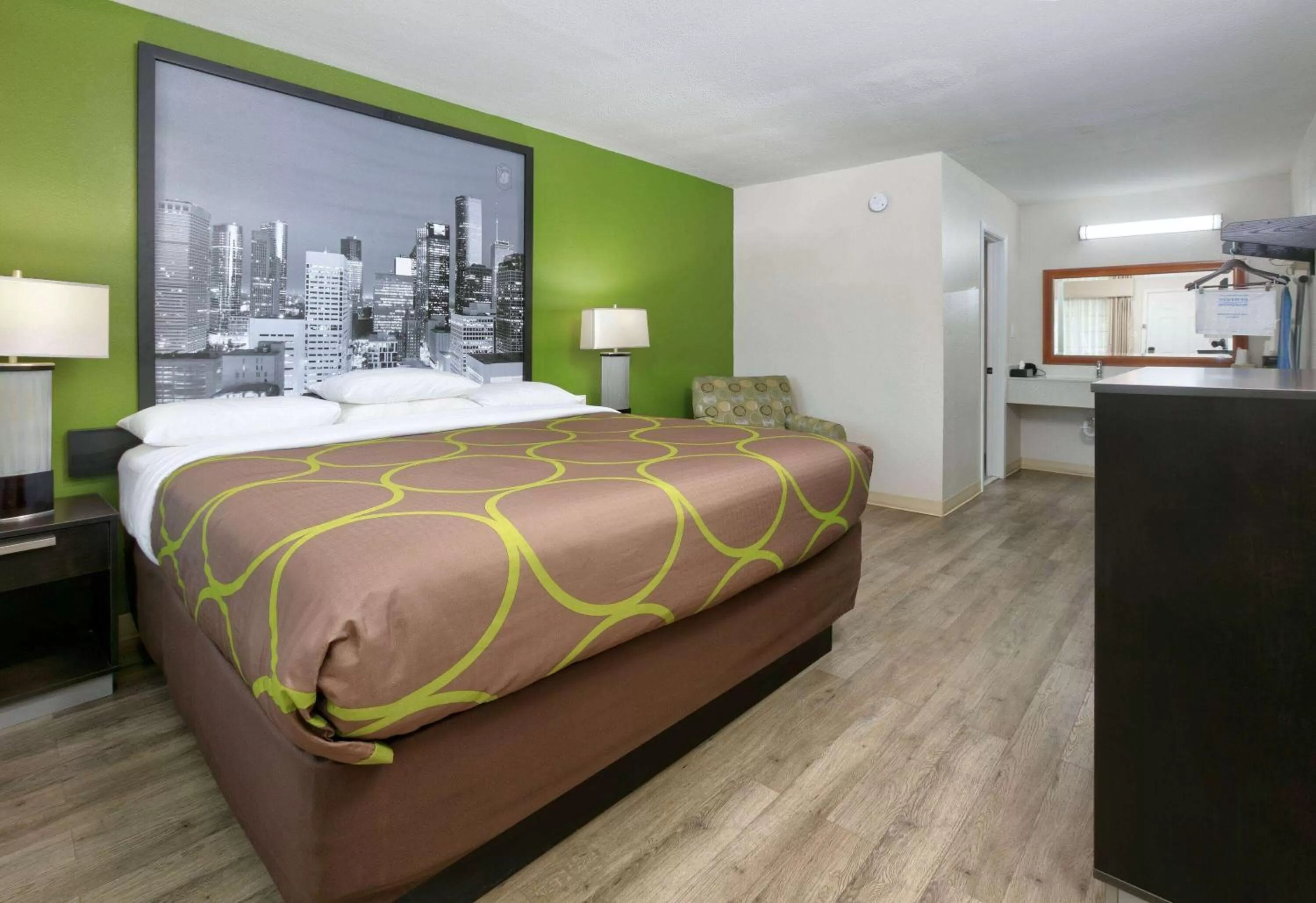 Photo of the whole room, Bed in Super 8 by Wyndham Palestine TX