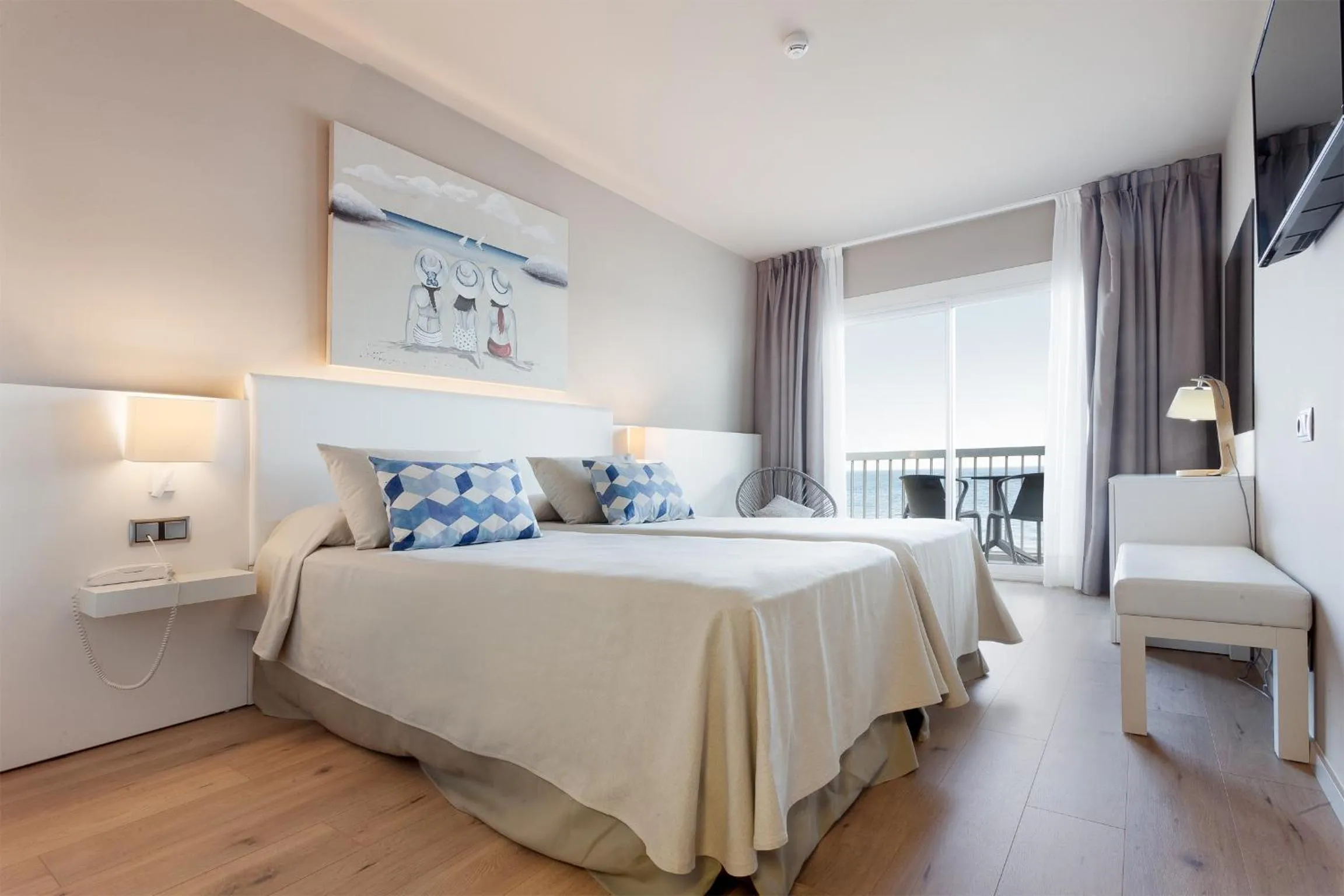 Bed in Hotel Maritim 4 Superior