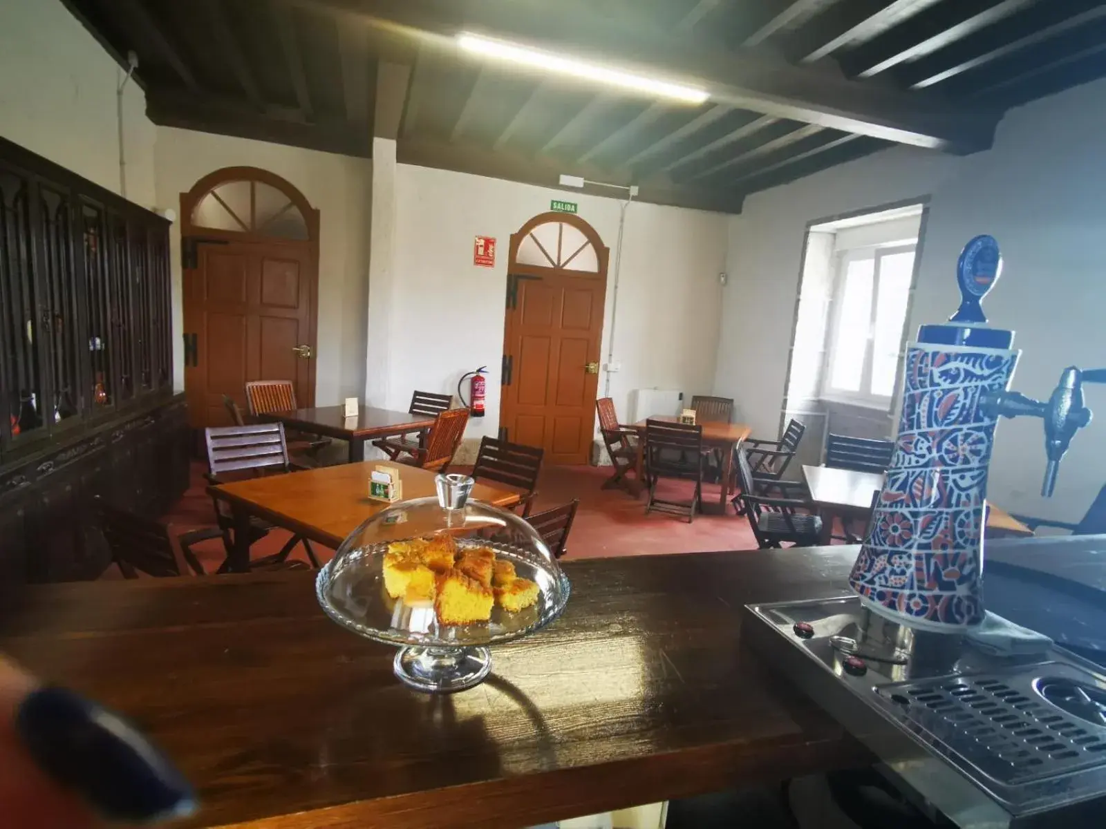 Restaurant/Places to Eat in Hostel Monasterio de Moraime