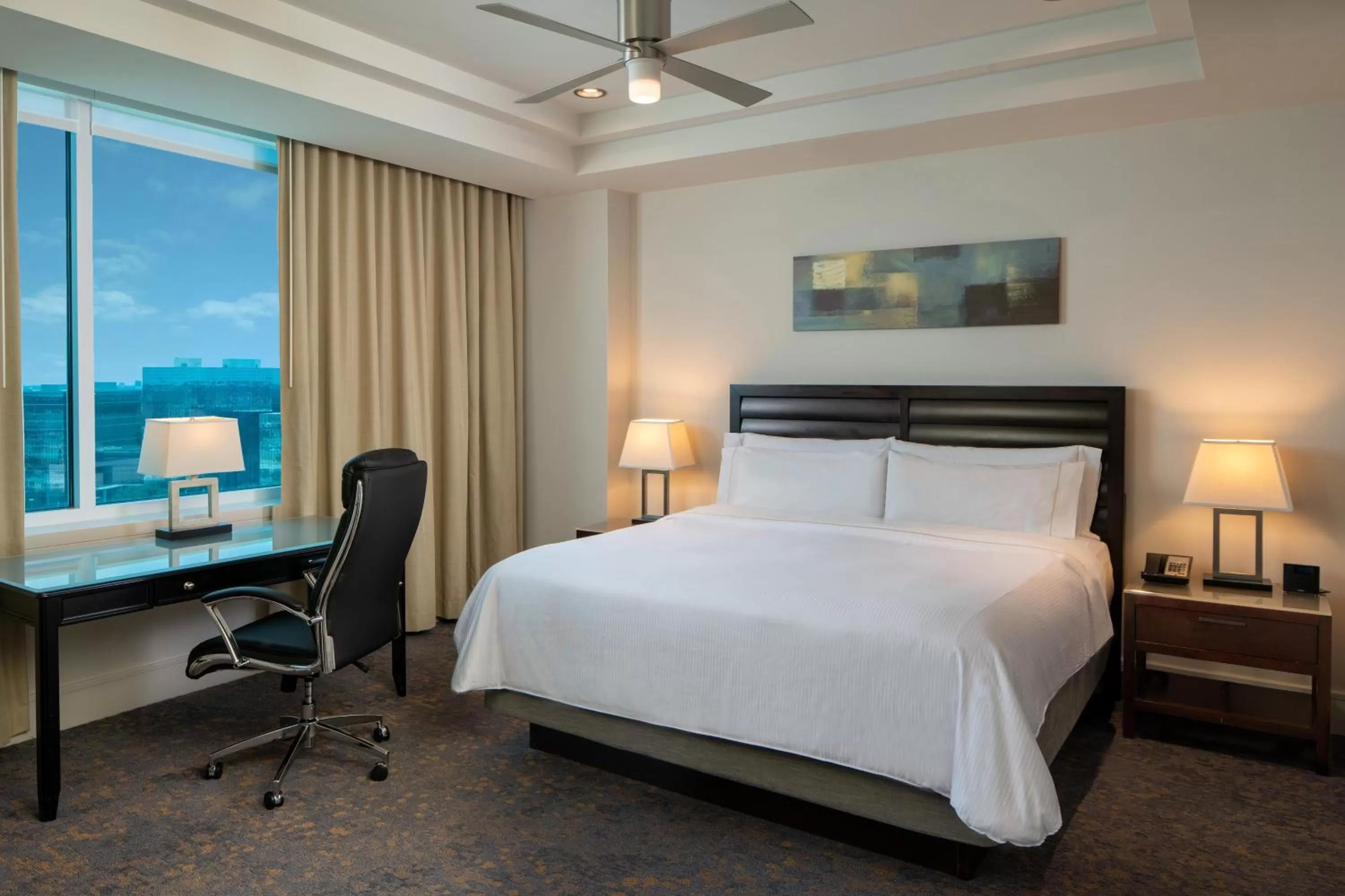 Bedroom, Bed in The Westin Houston, Memorial City