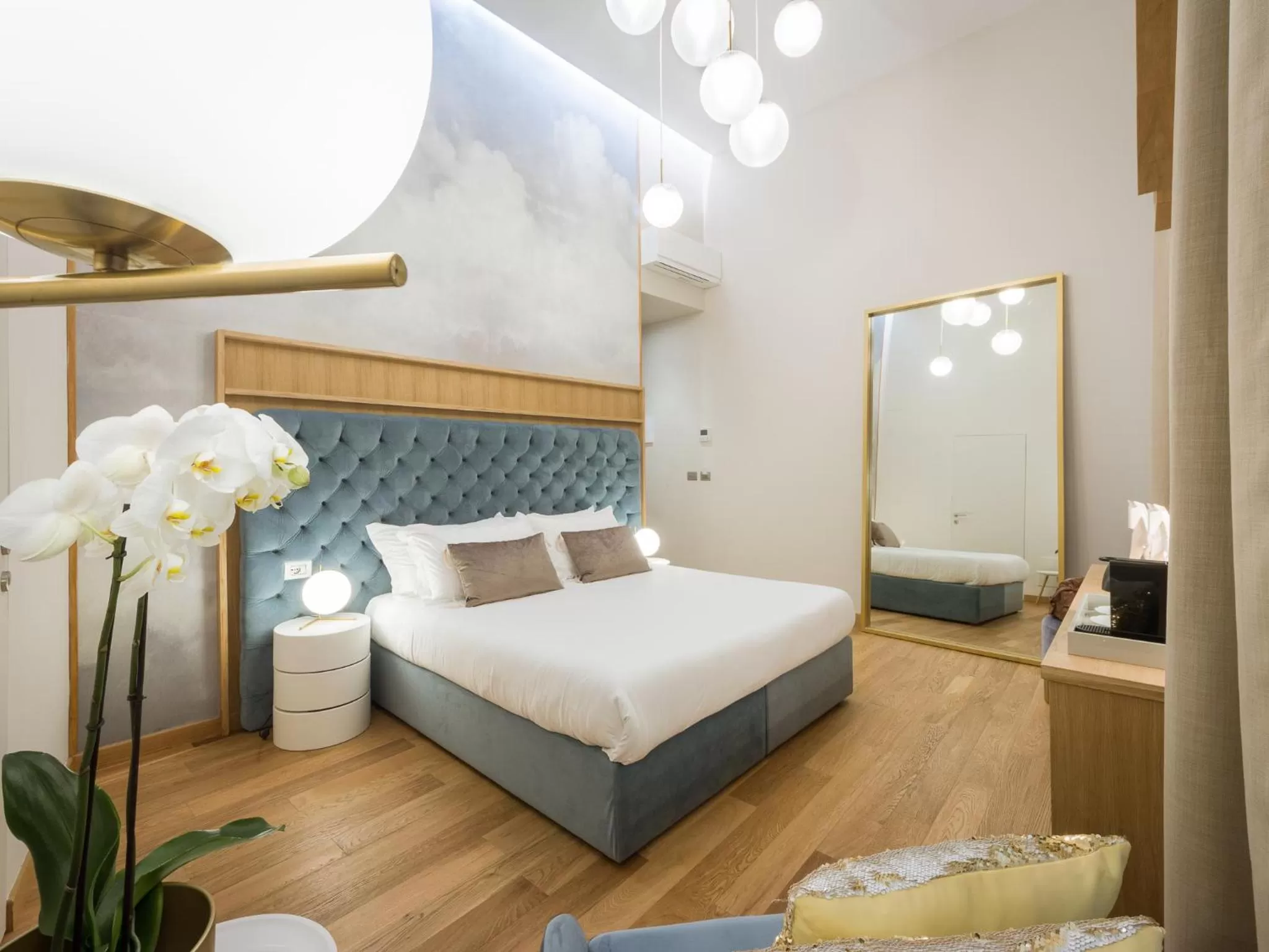 Bed in Renascentia in Florence - Adults Only