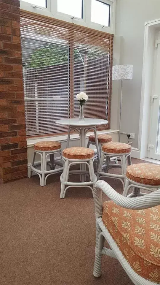 Seating Area in The Waverley Hotel