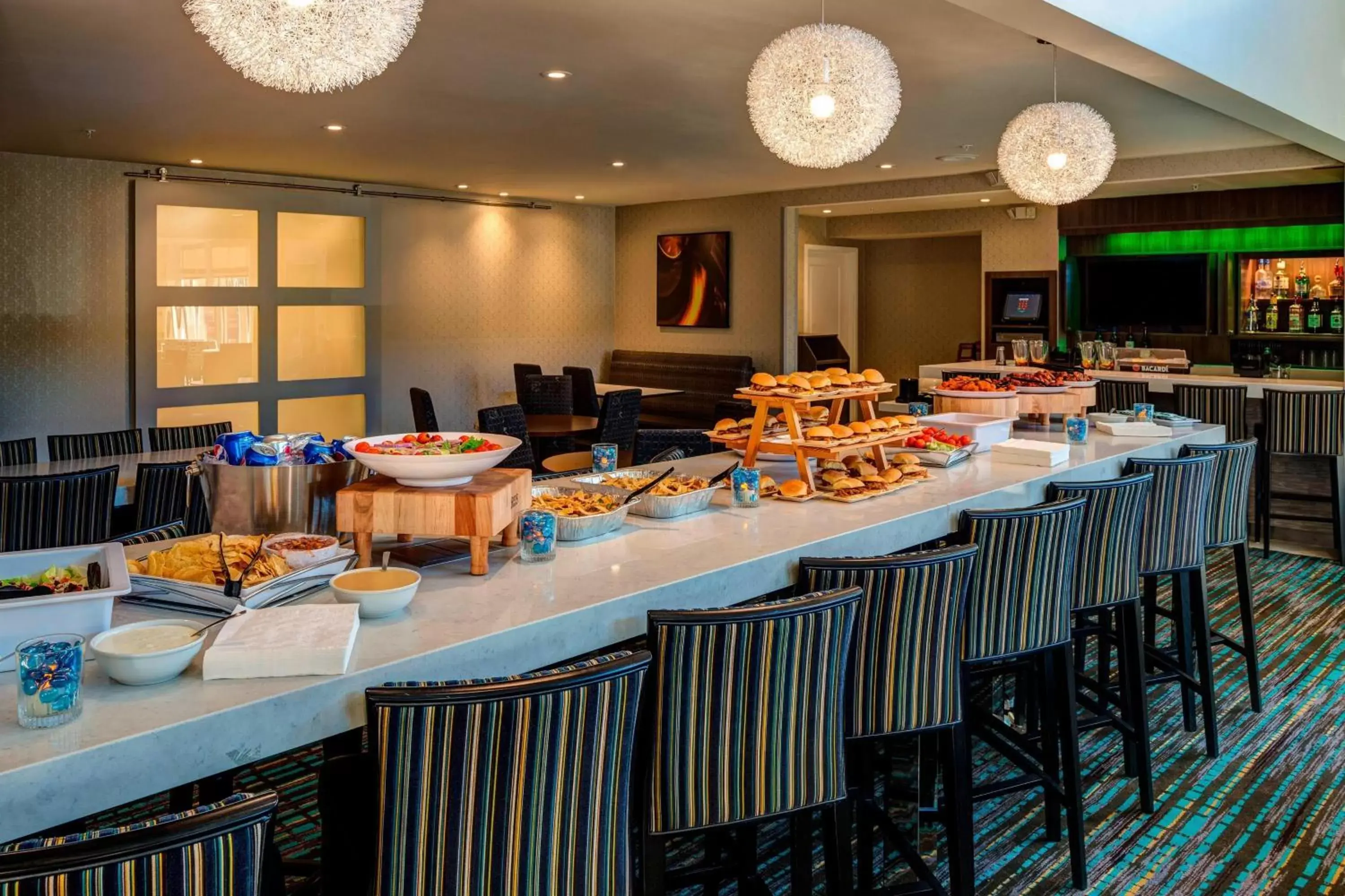 Restaurant/Places to Eat in Residence Inn by Marriott Jacksonville South Bartram Park