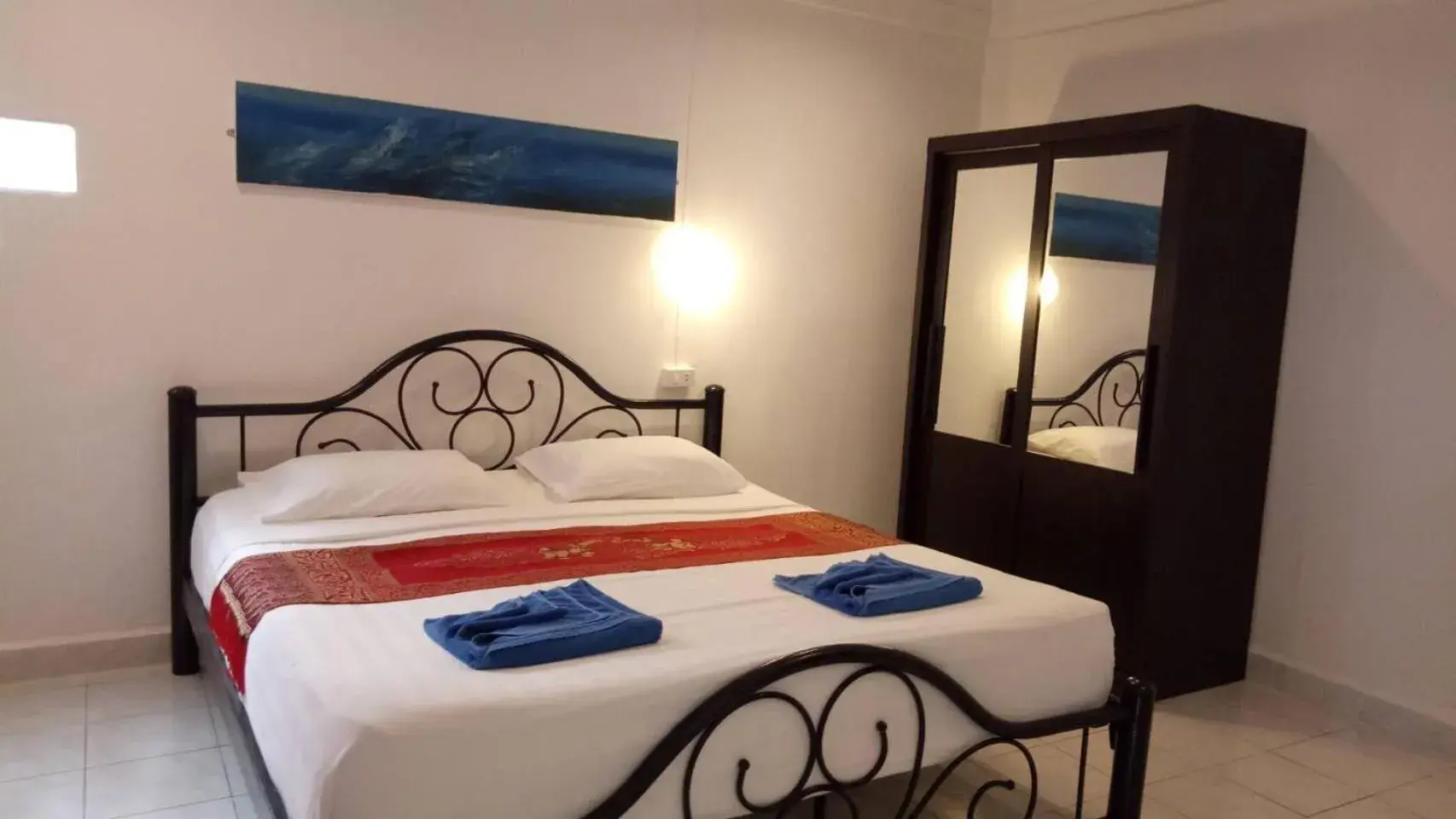 Bed in Lanta Island Resort - SHA Extra Plus