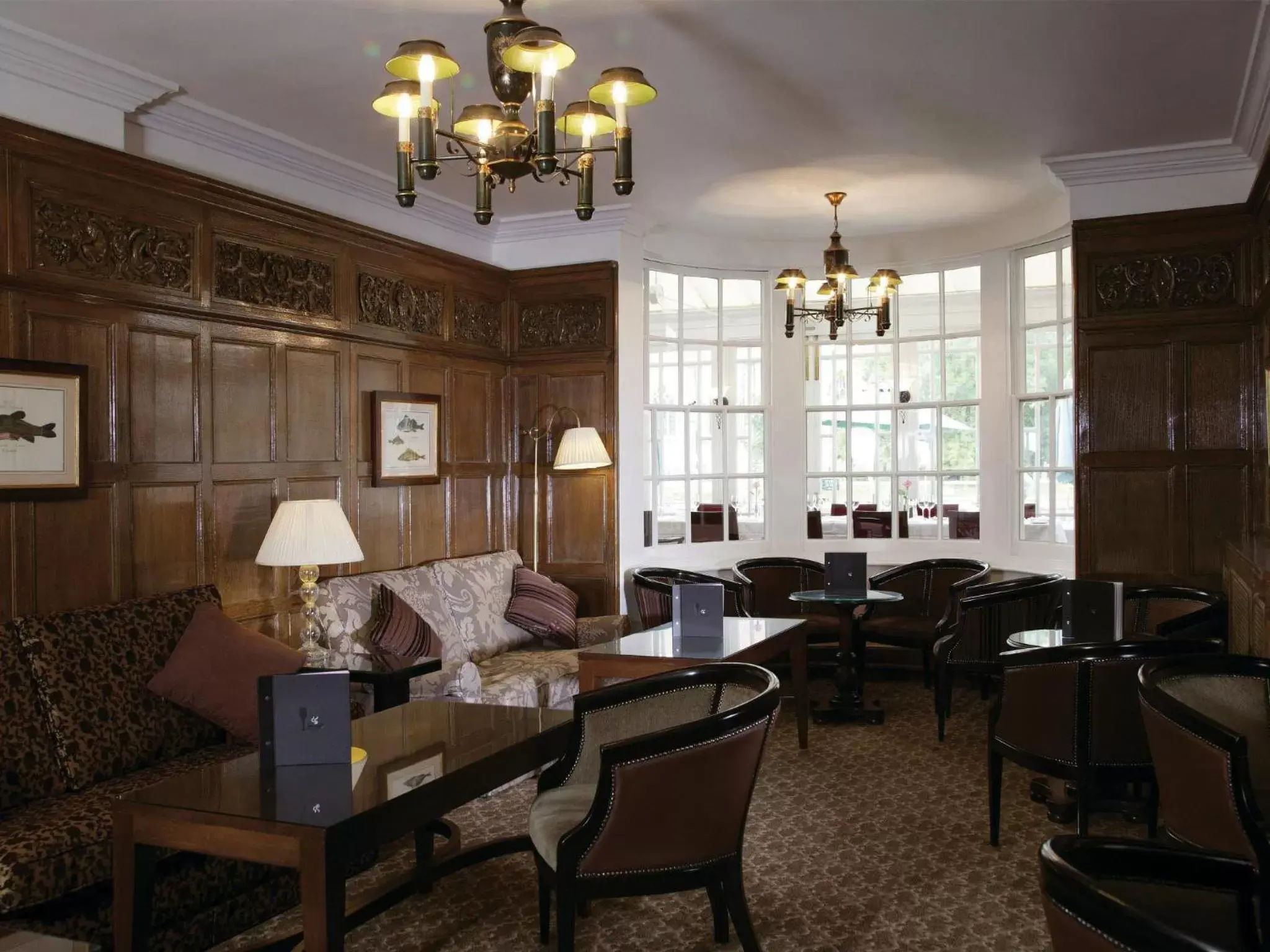 Lounge or bar in Macdonald Compleat Angler