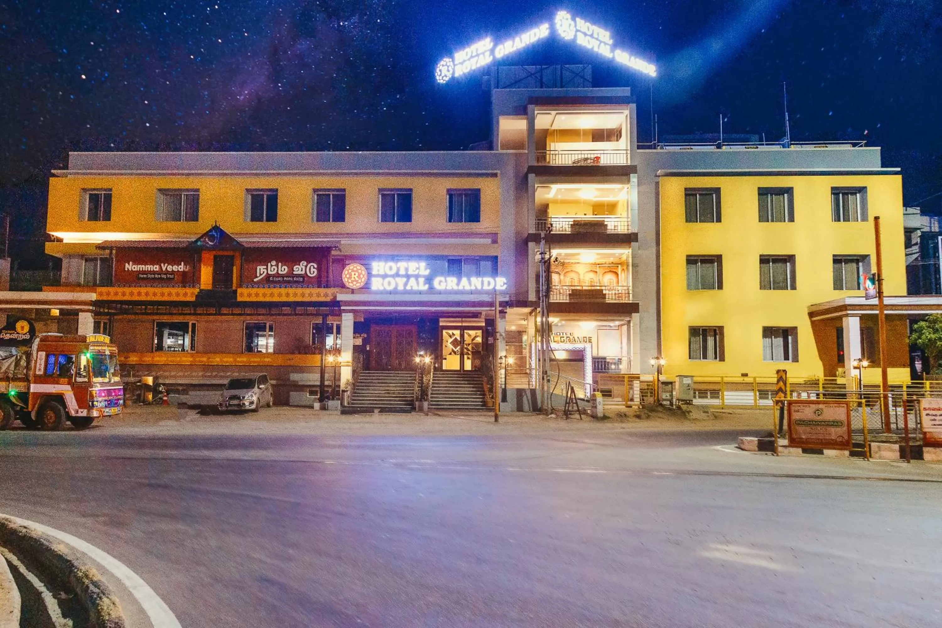 Property building in HOTEL ROYAL GRANDE