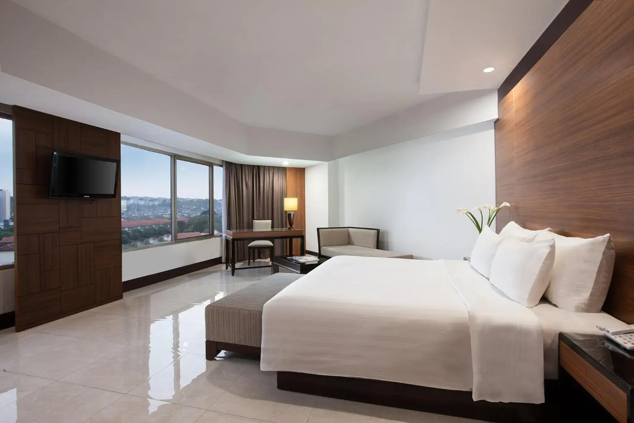 Bedroom in Hotel Santika Premiere Semarang