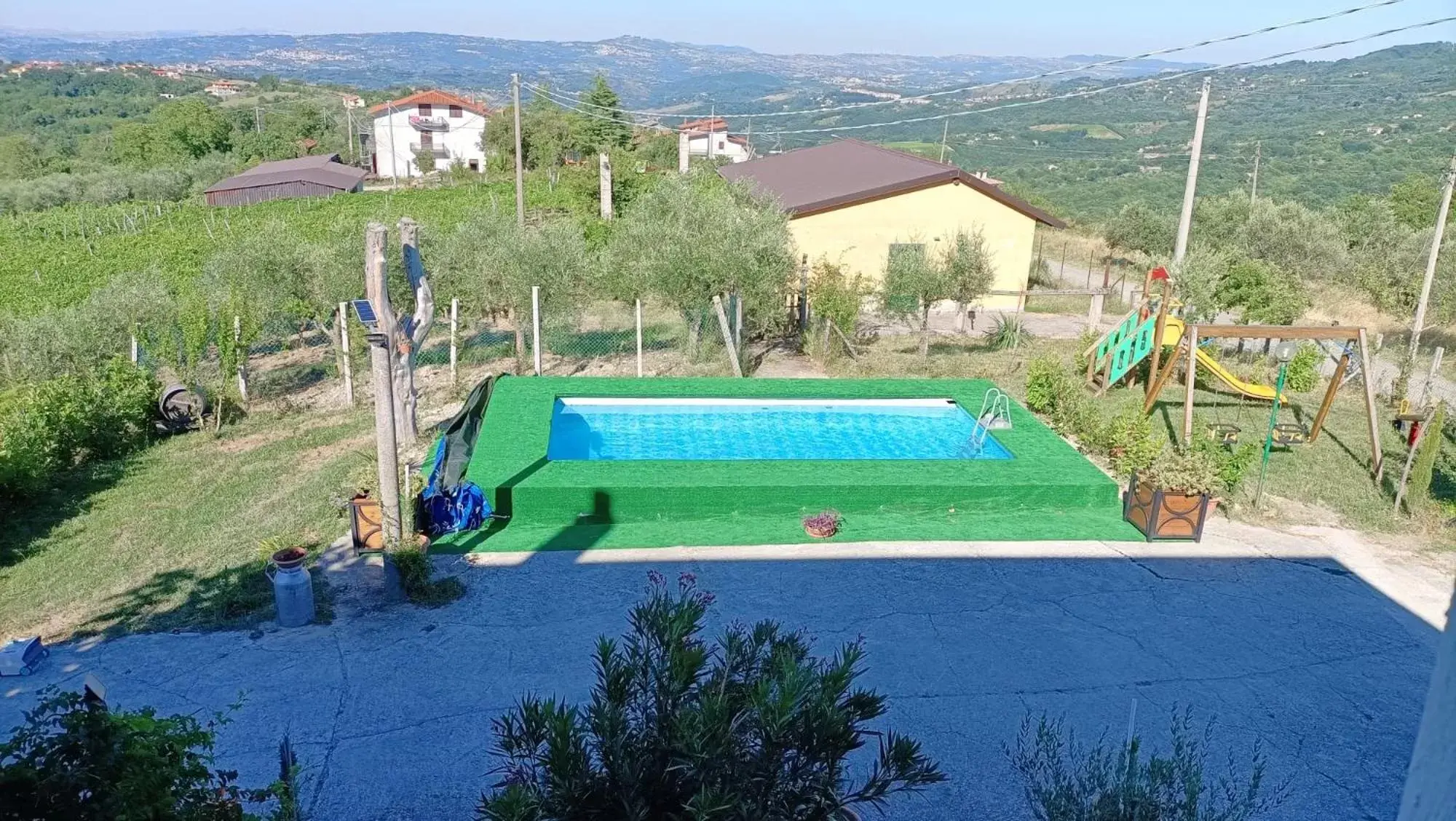 Swimming pool, Pool View in Agriturismo Macchia dei briganti - b&b