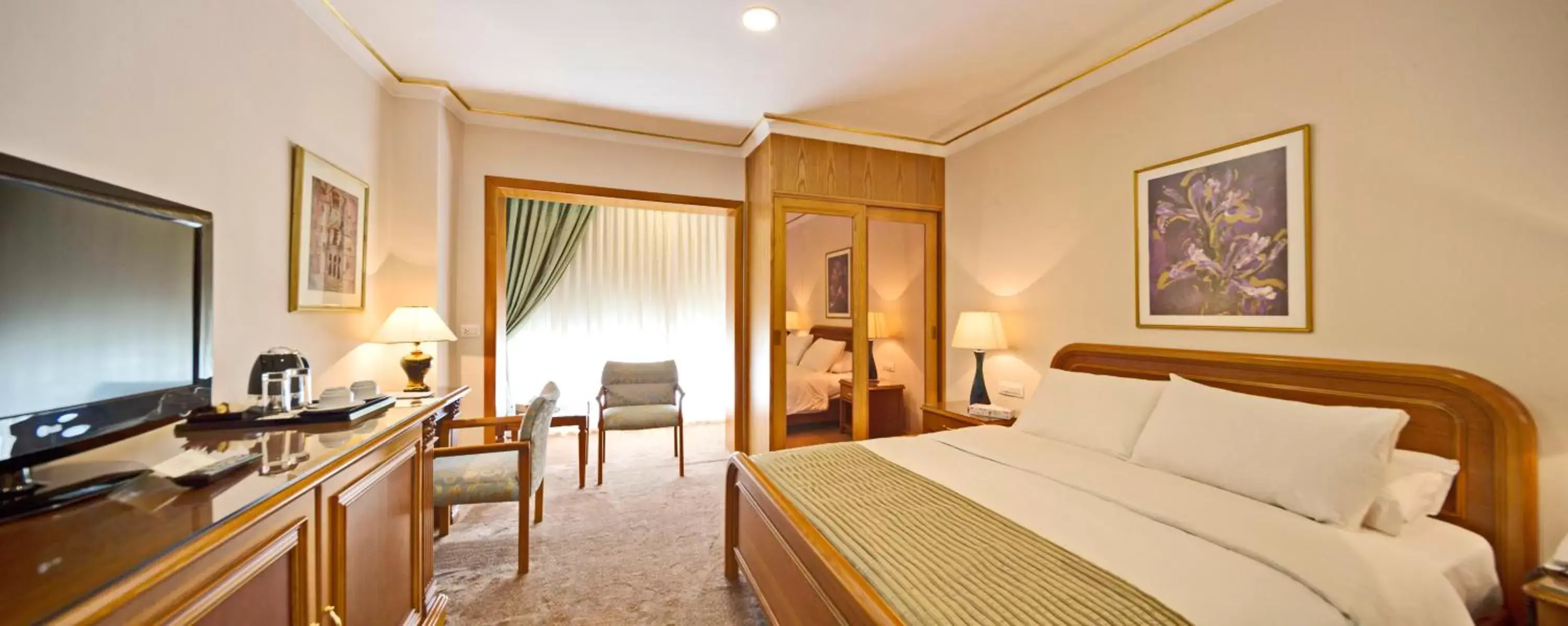 Bedroom, Bed in Amman International Hotel Bedroom, Bed in Amman International Hotel