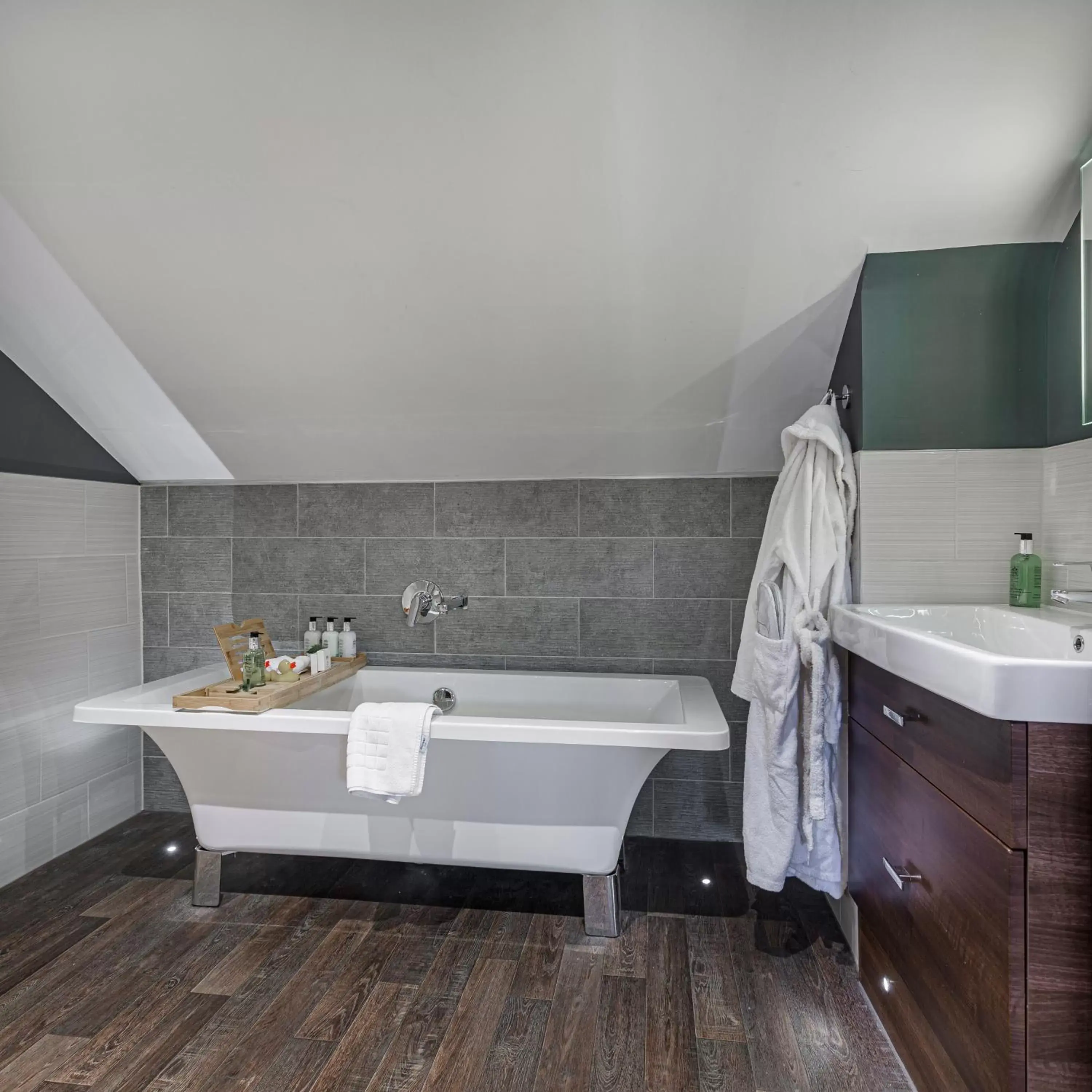 Bathroom in The Castle Hotel, Conwy, North Wales