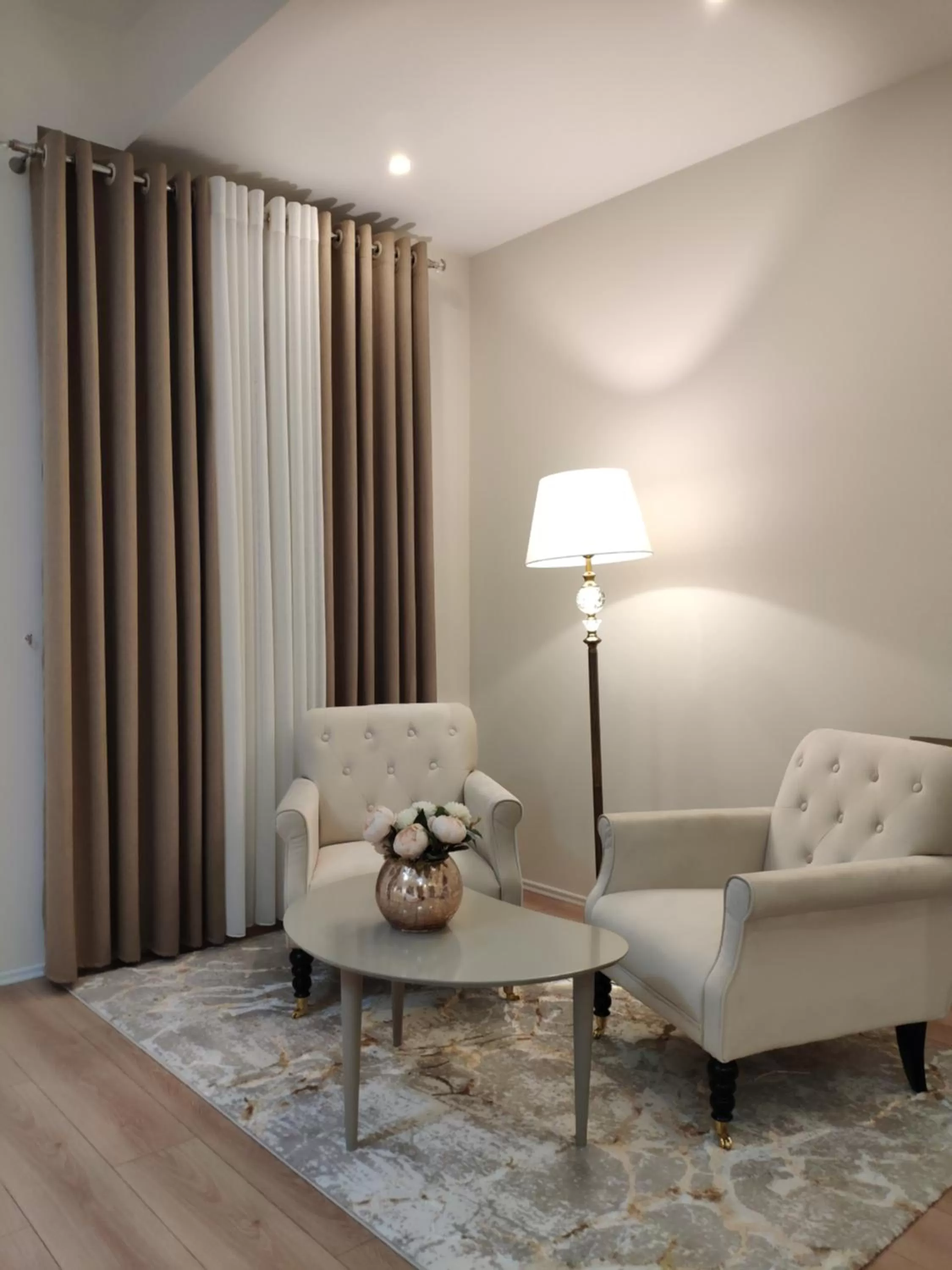 Seating area in Hotel TREVA