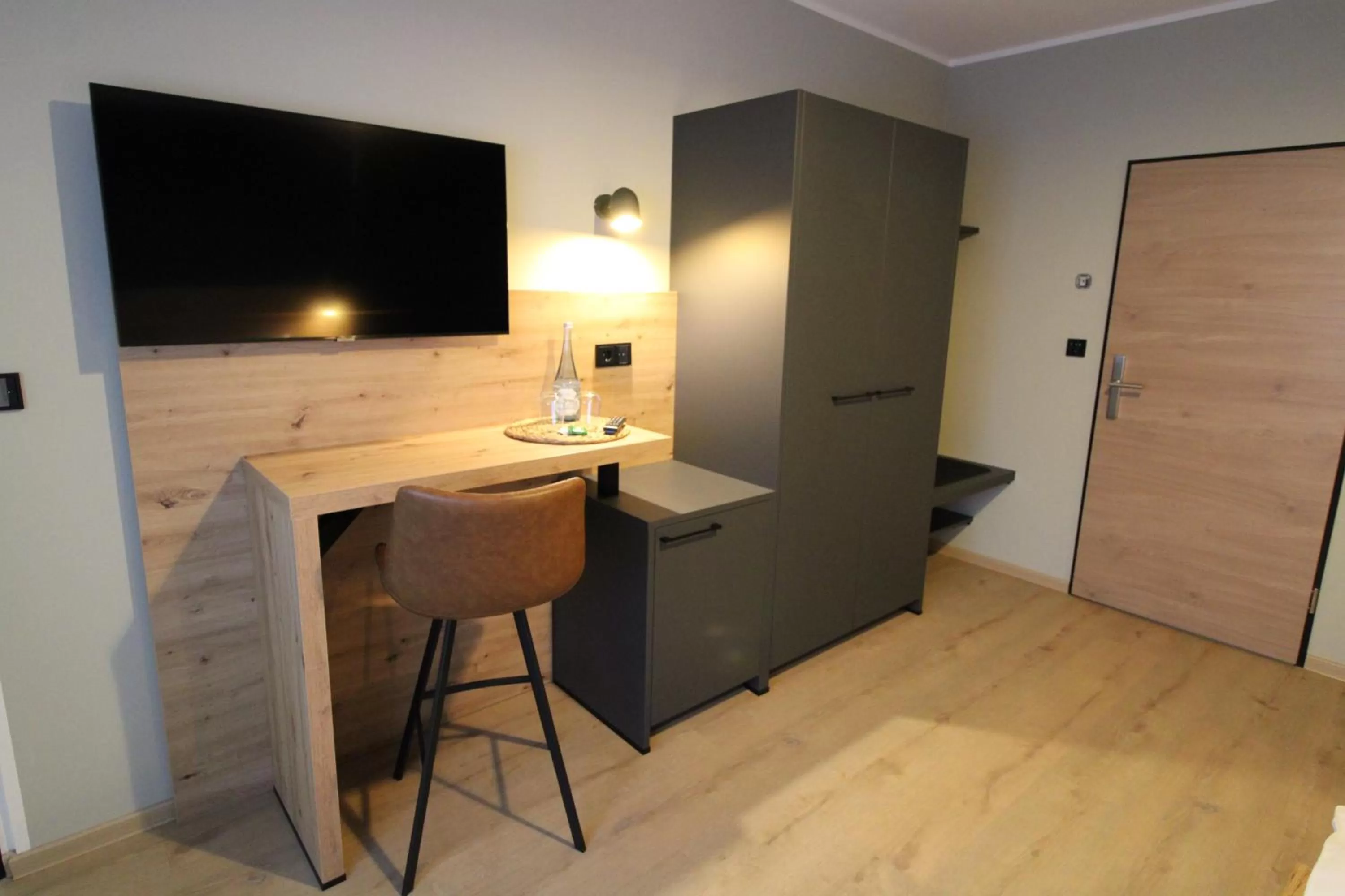 TV and multimedia in DER Hirsch Hotel