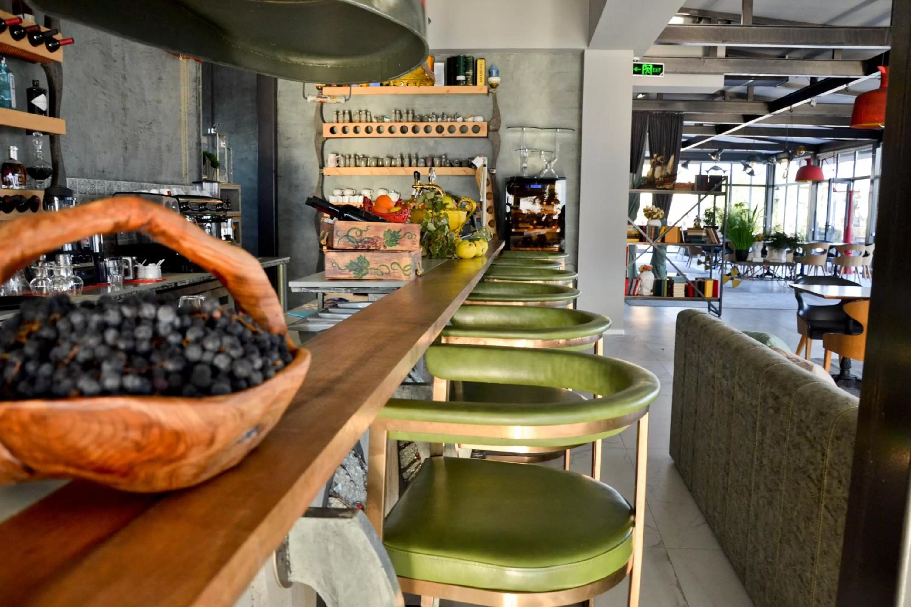 Restaurant/places to eat in Brim Hotel