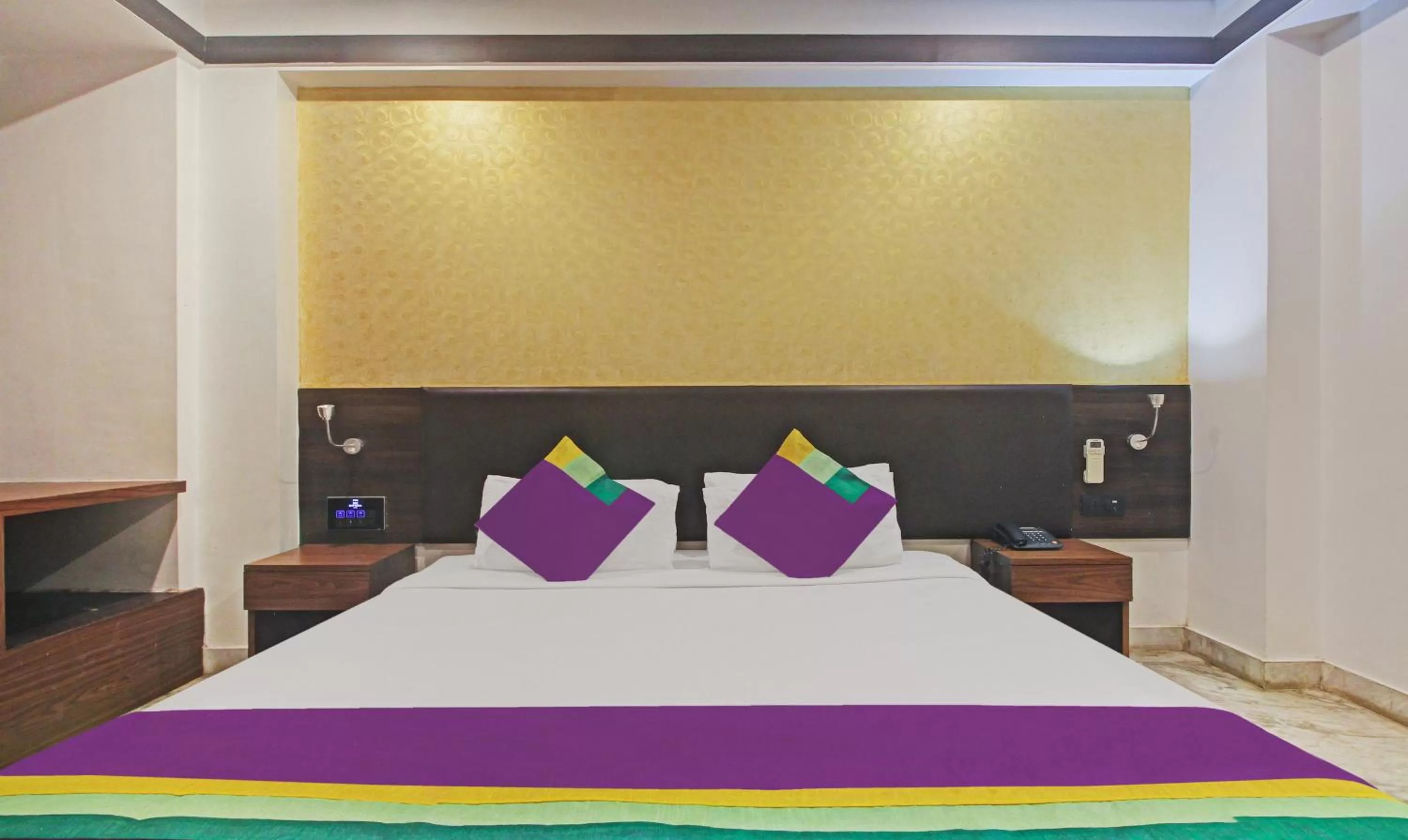 Bedroom, Bed in Treebo Tryst Dee Empresa