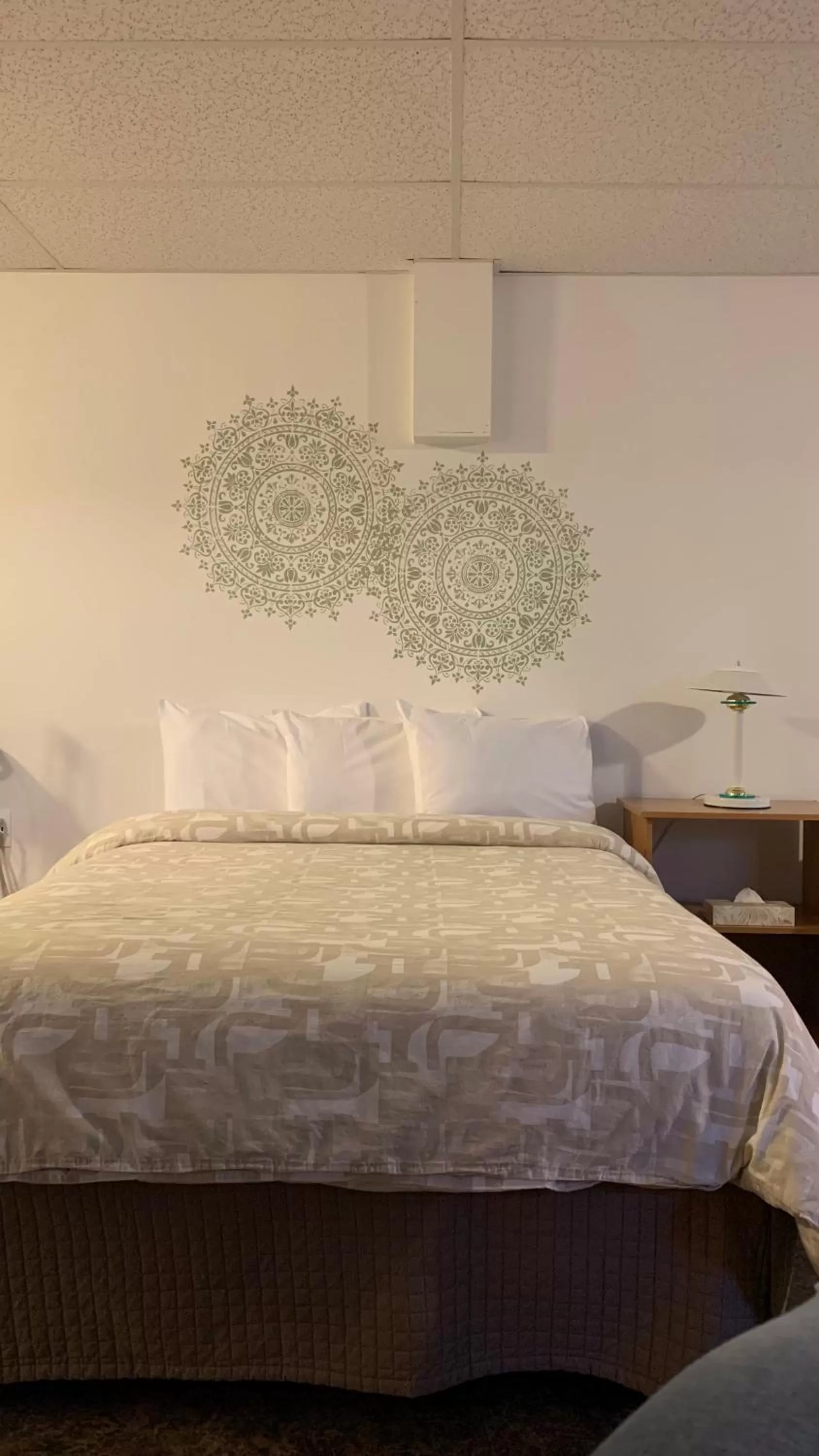 Bed in Motel Des Cascades