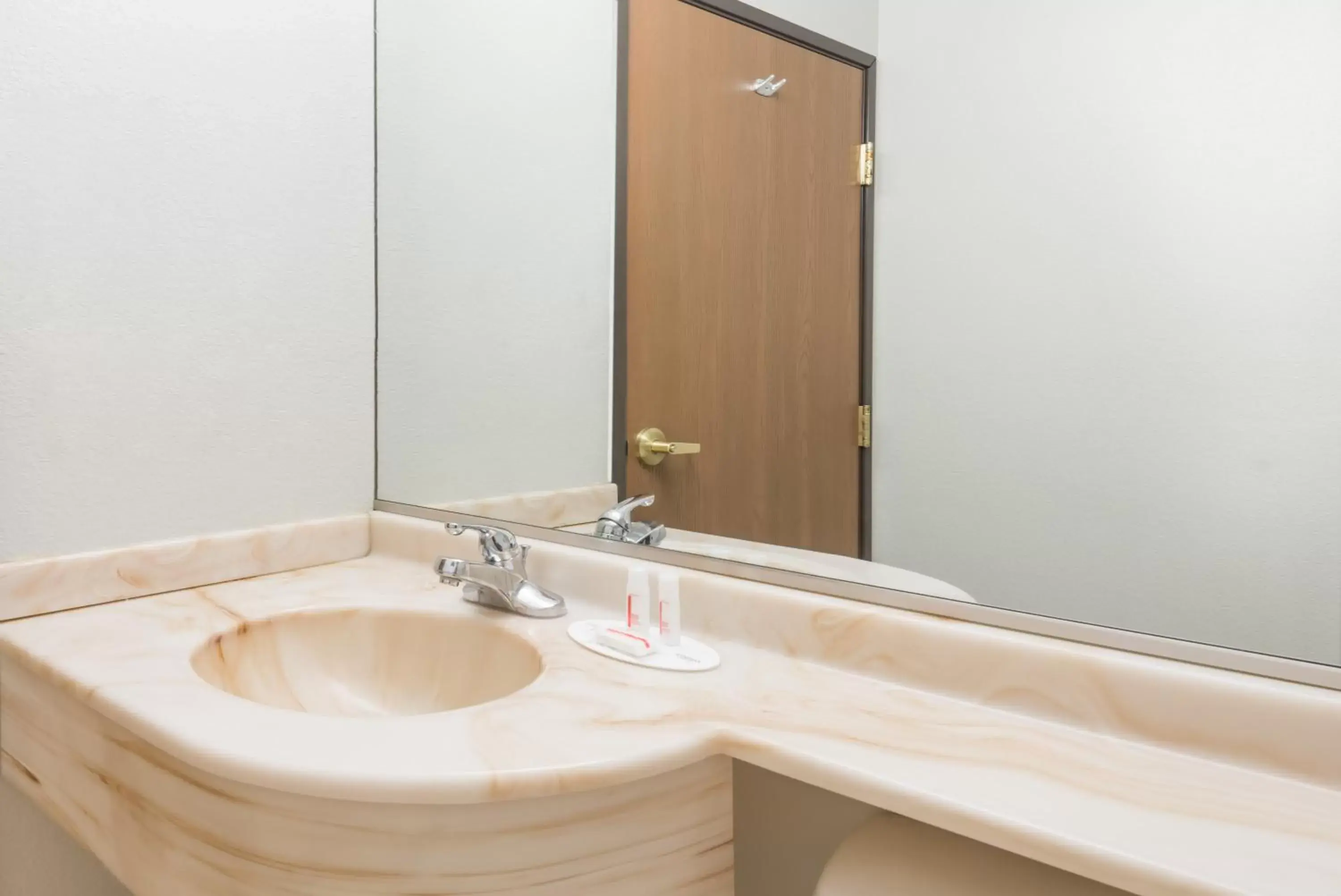 Bathroom in SureStay Plus Hotel by Best Western Morgantown