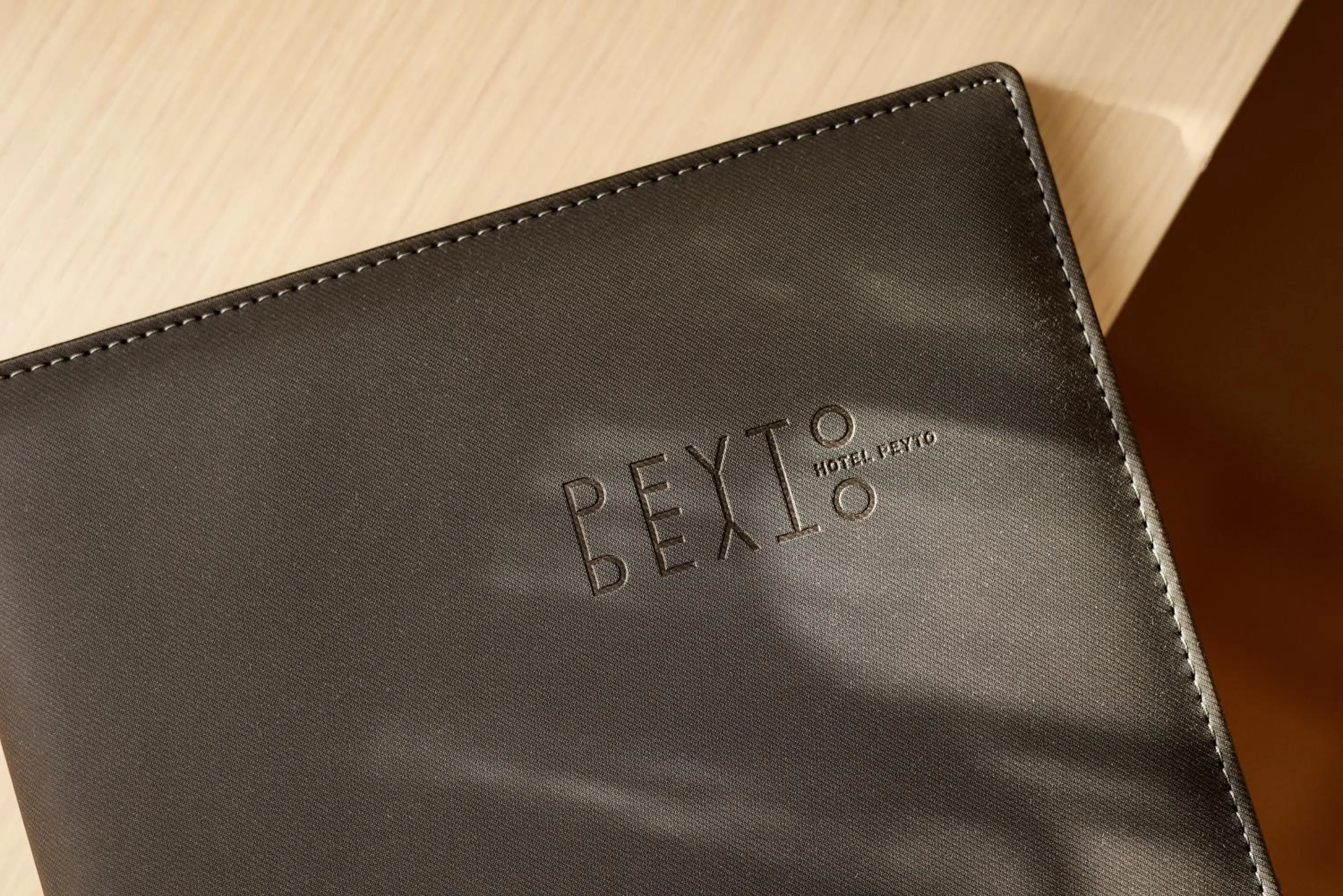 Seating area in Hotel Peyto Samseong