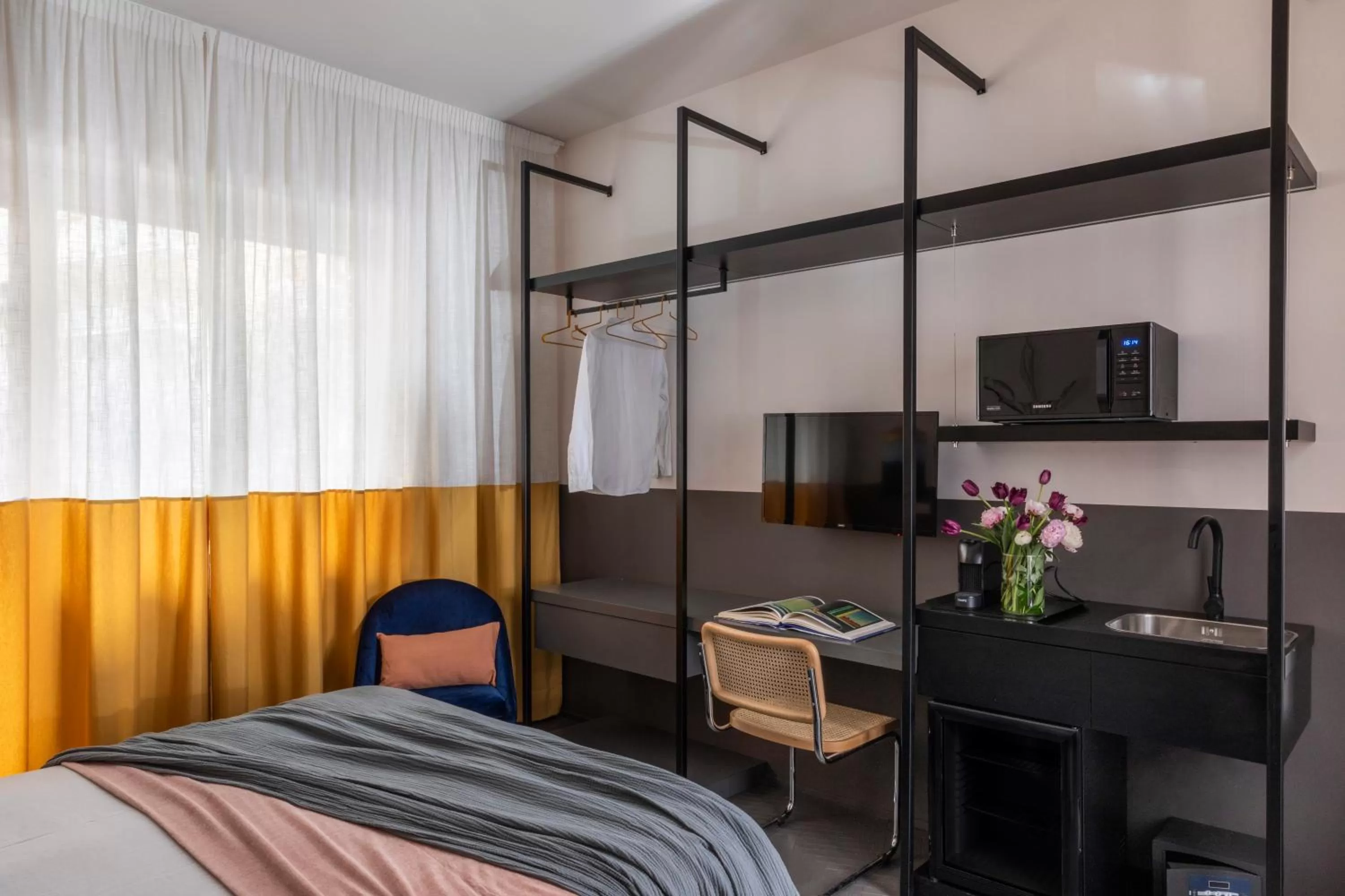 TV and multimedia, Bed in MARCANTONIO HOME ROME - Vatican -