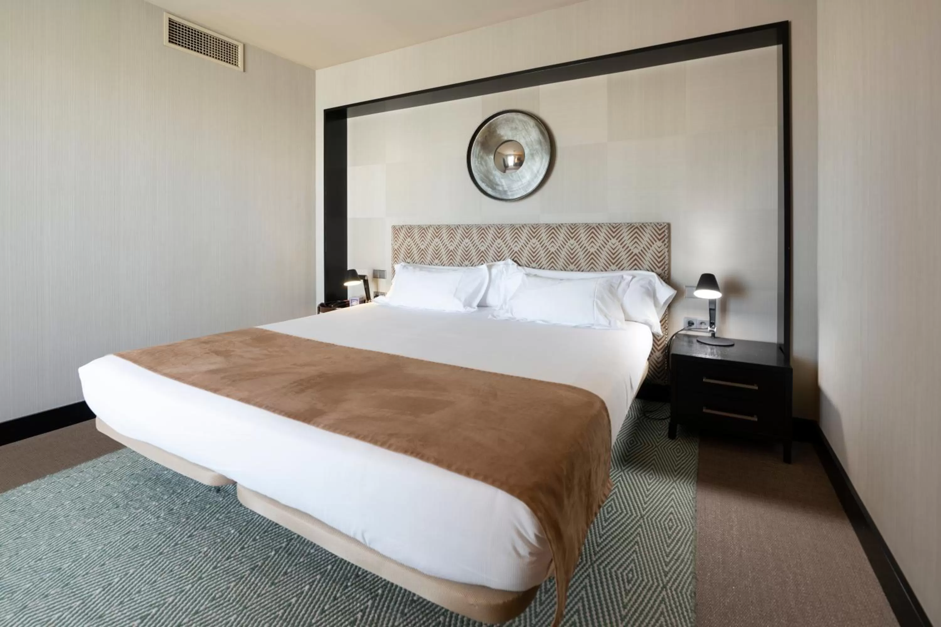 Bedroom, Bed in Barceló León Conde Luna