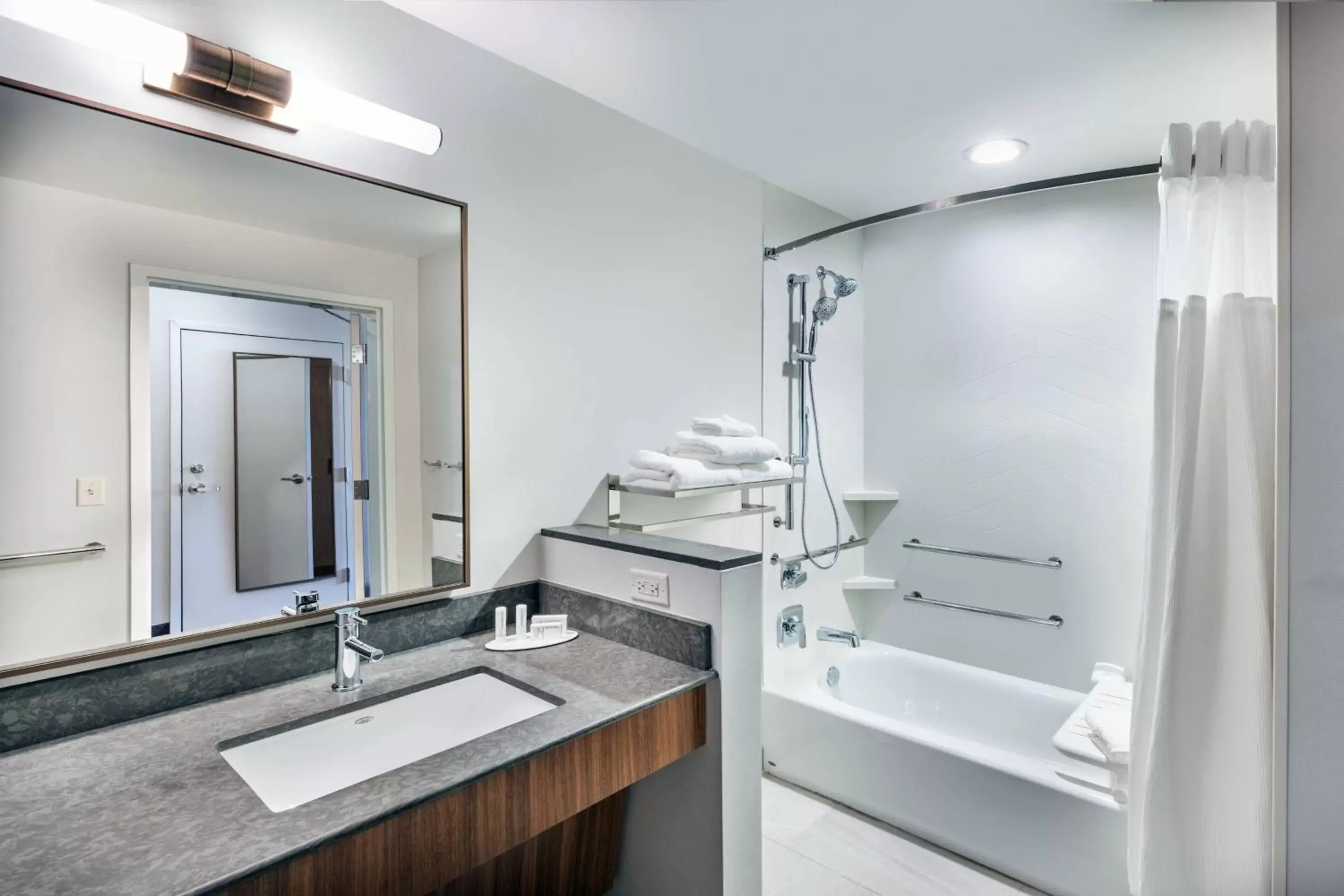 Bathroom in Fairfield Inn & Suites Houston Memorial City Area