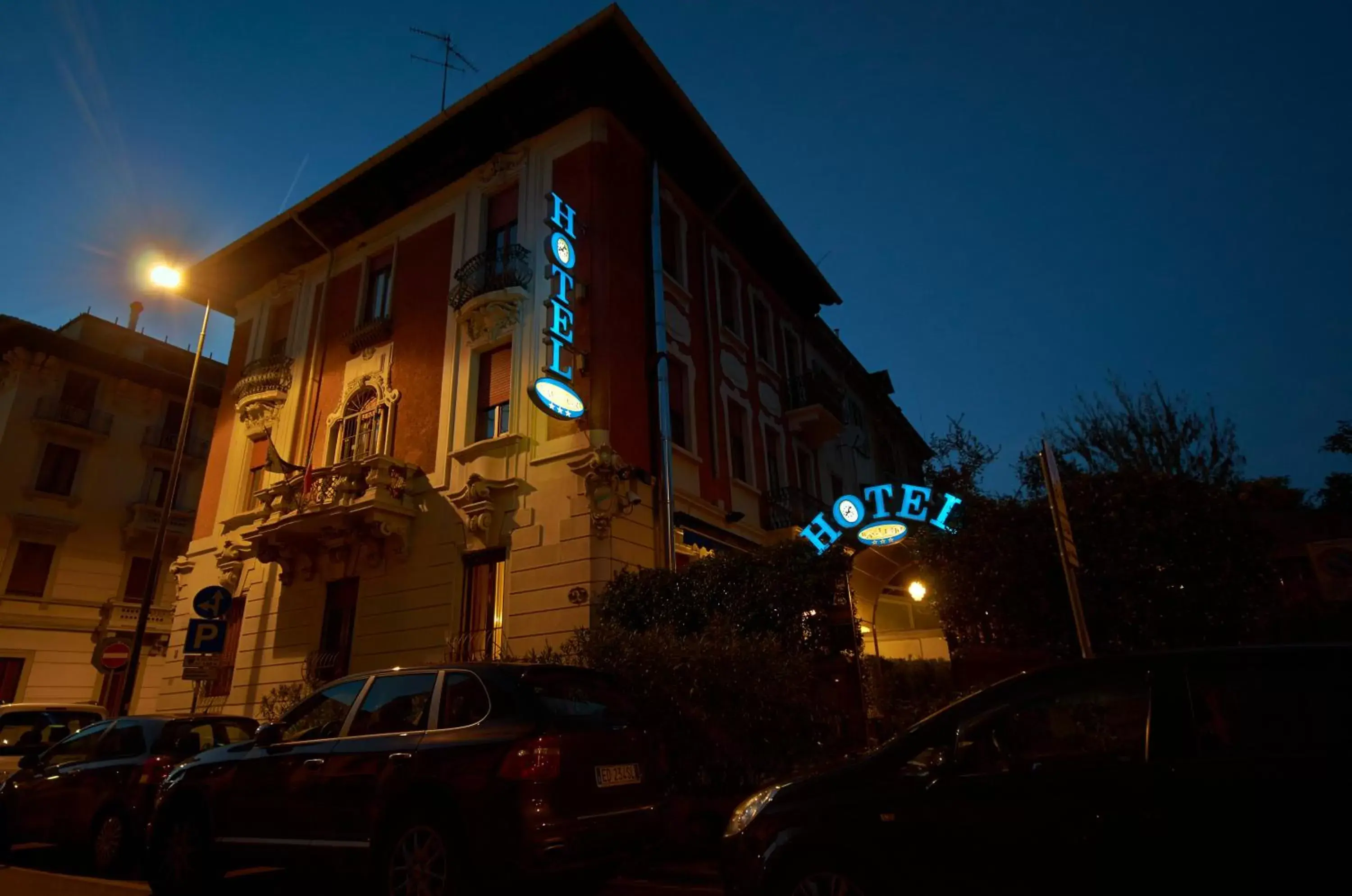 Facade/entrance, Property Building in Hotel Bagliori