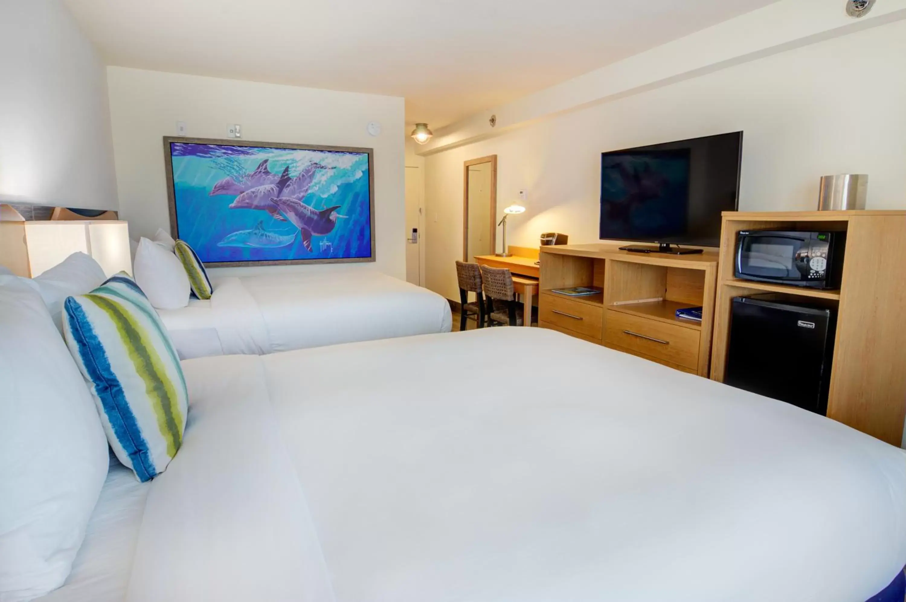 Photo of the whole room, Bed in Guy Harvey Resort on Saint Augustine Beach