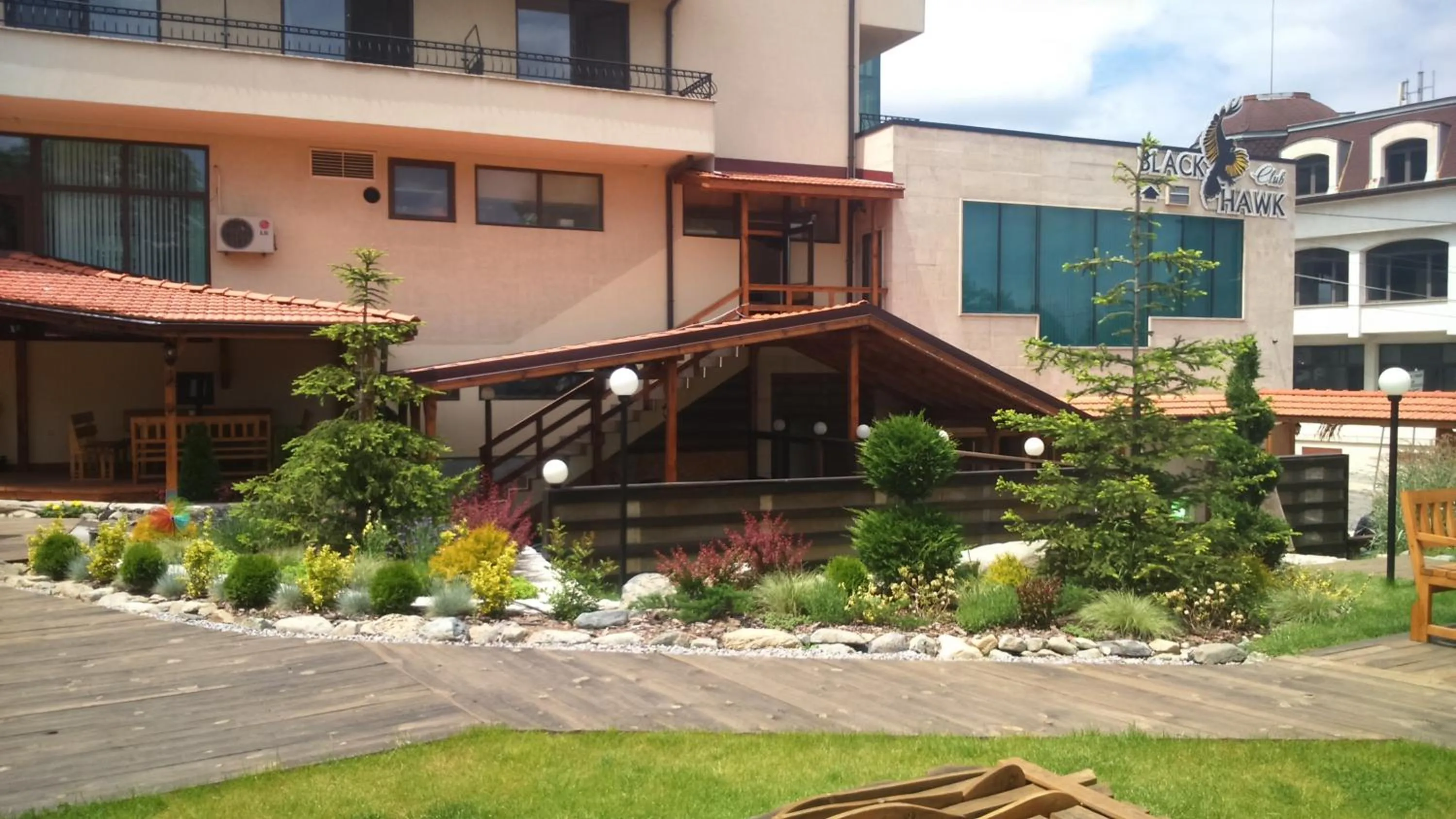 Garden in Vitoshko Lale Hotel