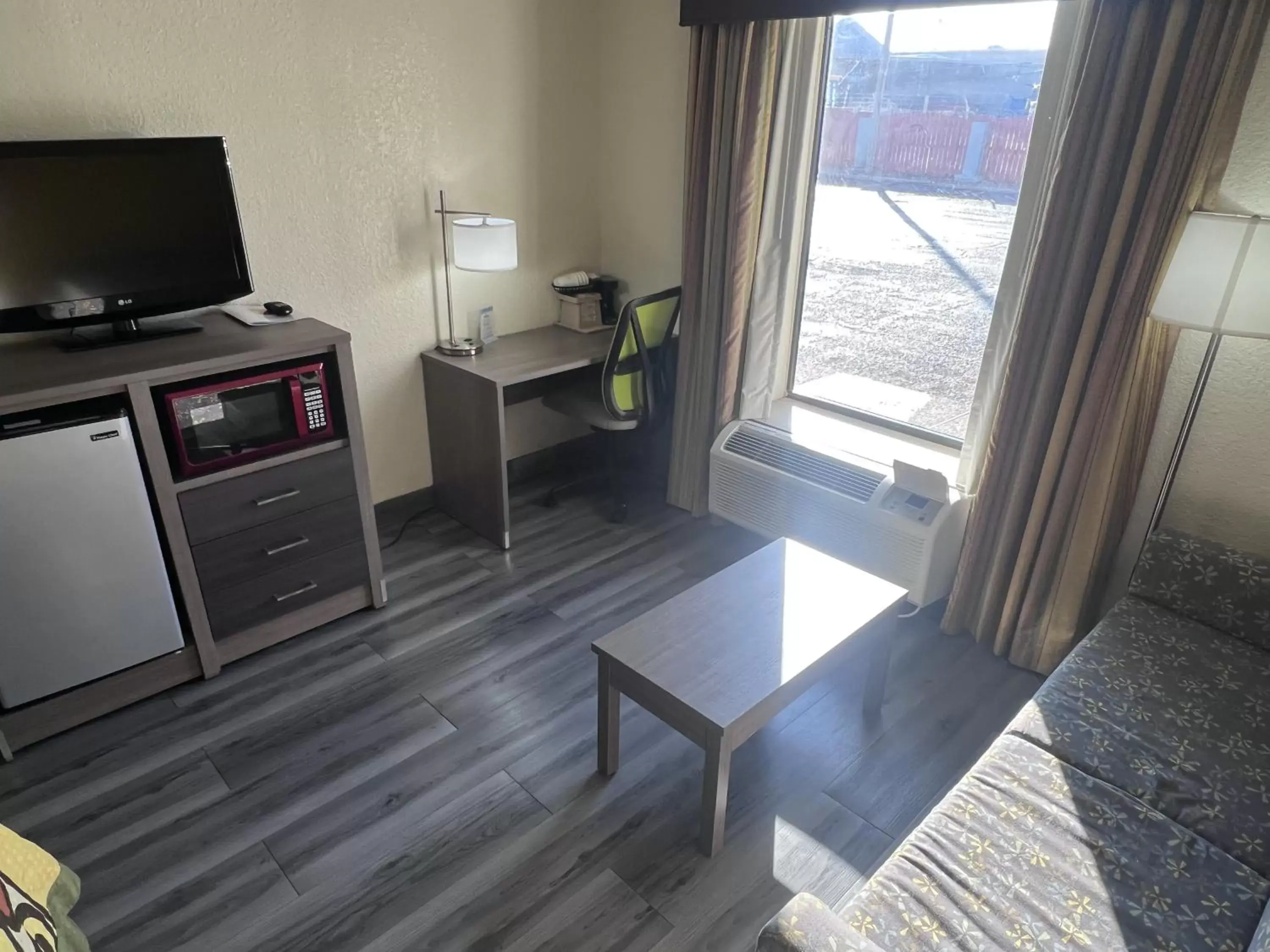 TV/Entertainment Center in Super 8 by Wyndham Ft Stockton