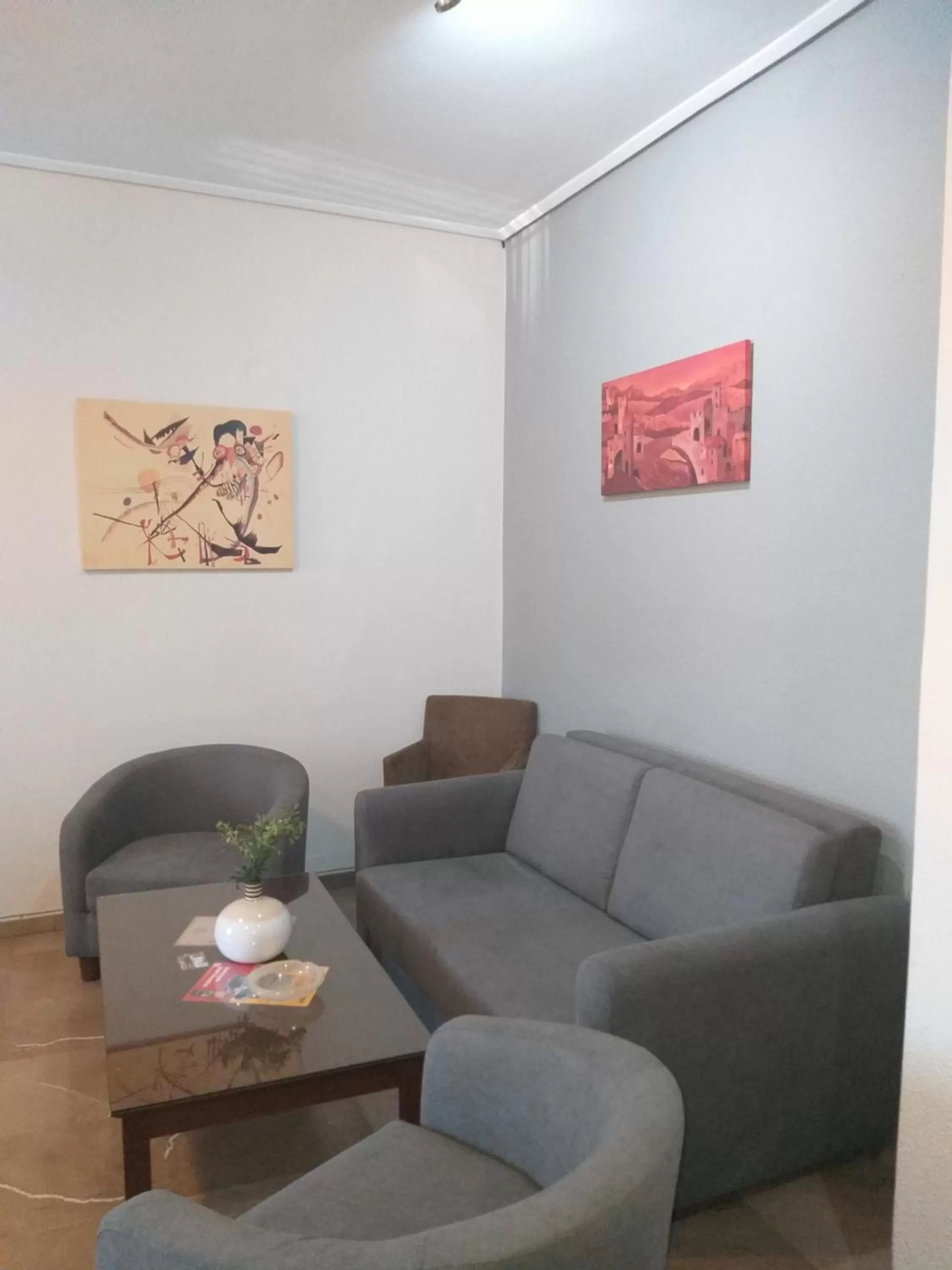 Decorative detail in Apollo Hotel