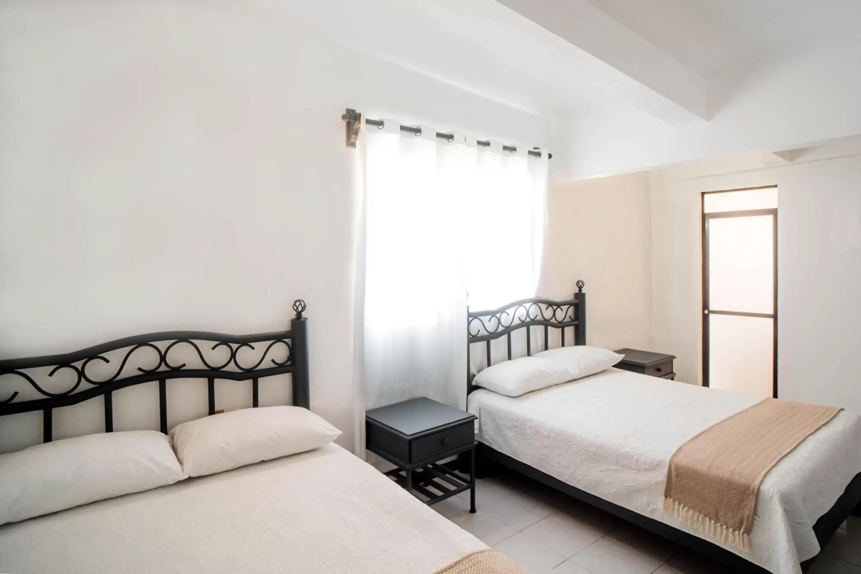 Photo of the whole room, Bed in Marqués Oaxaca - Hotel