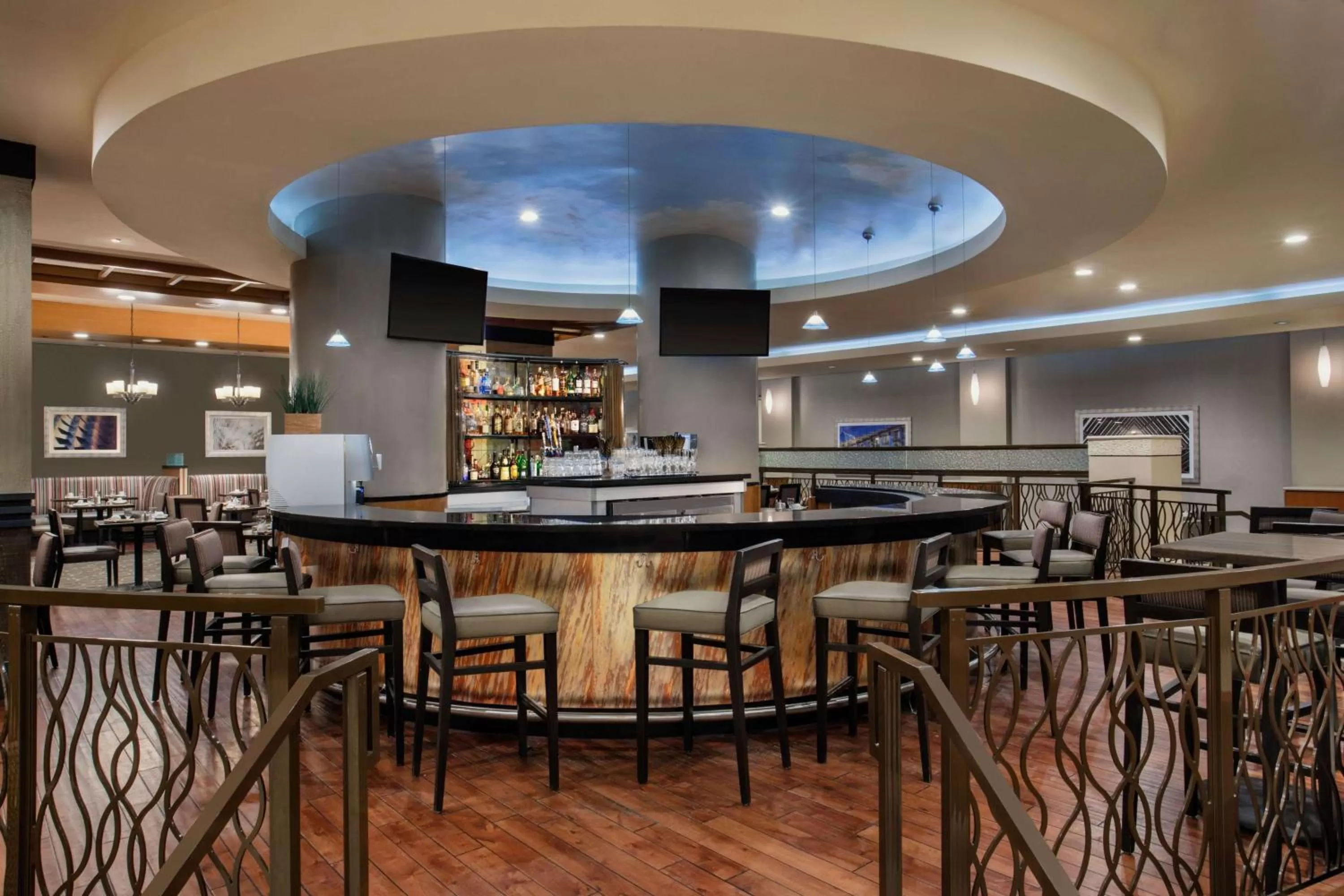 Restaurant/places to eat in DoubleTree by Hilton Los Angeles Norwalk