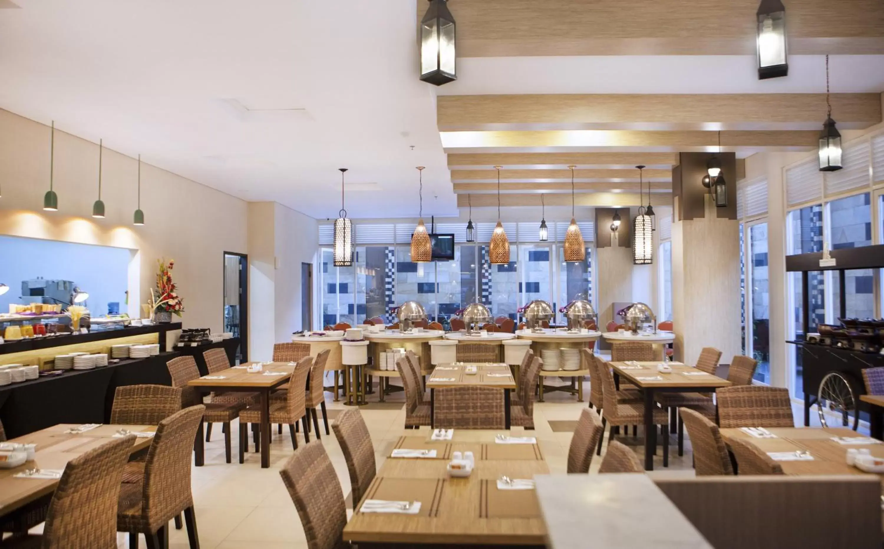 Restaurant/Places to Eat in H Boutique Hotel Jogjakarta