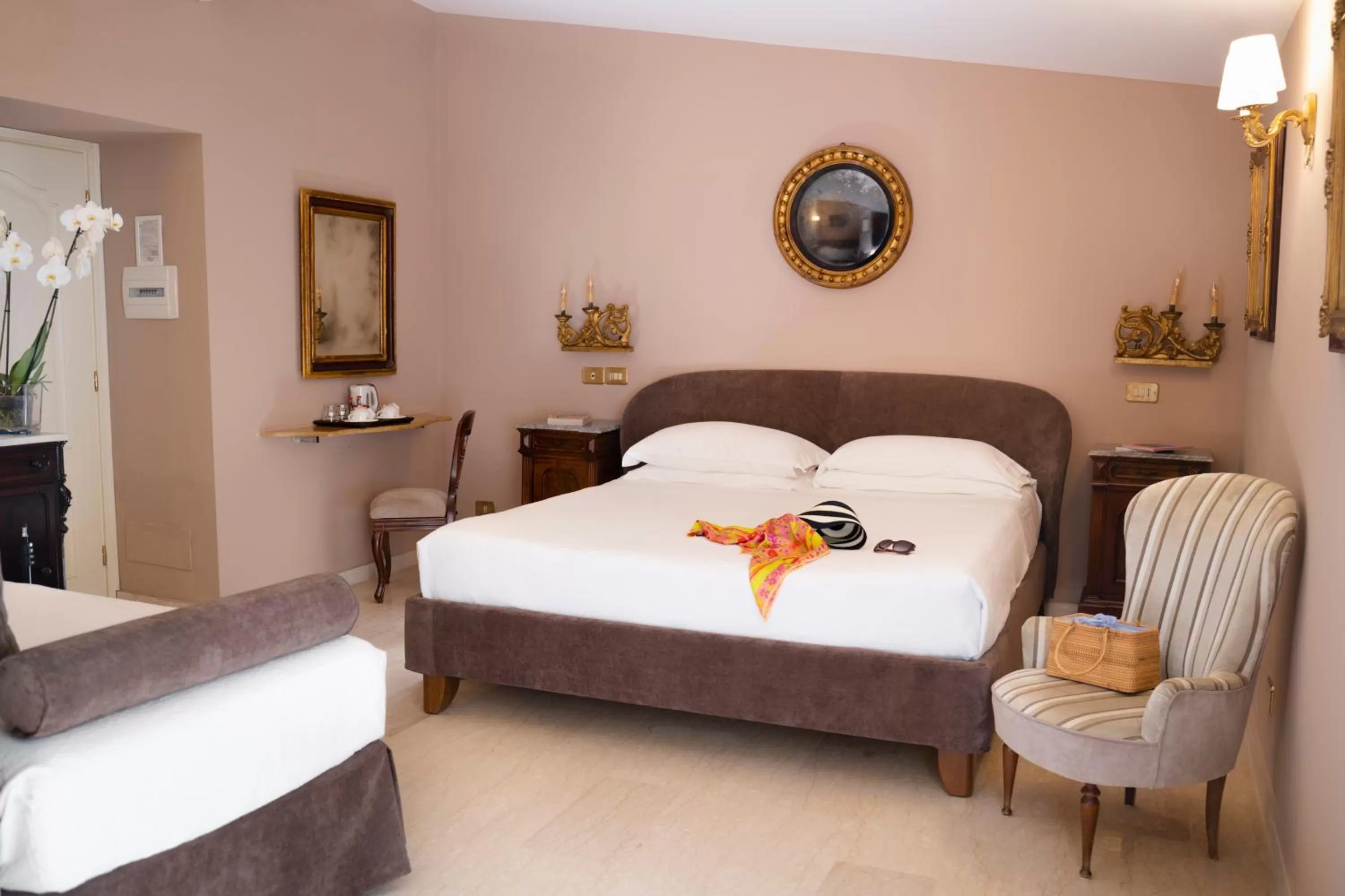 Bed in Hotel Villa Taormina