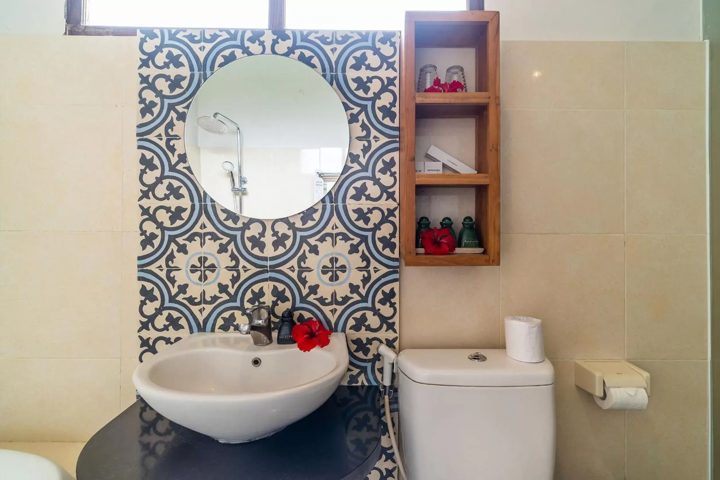 Bathroom in Om Ham Retreat and Resort