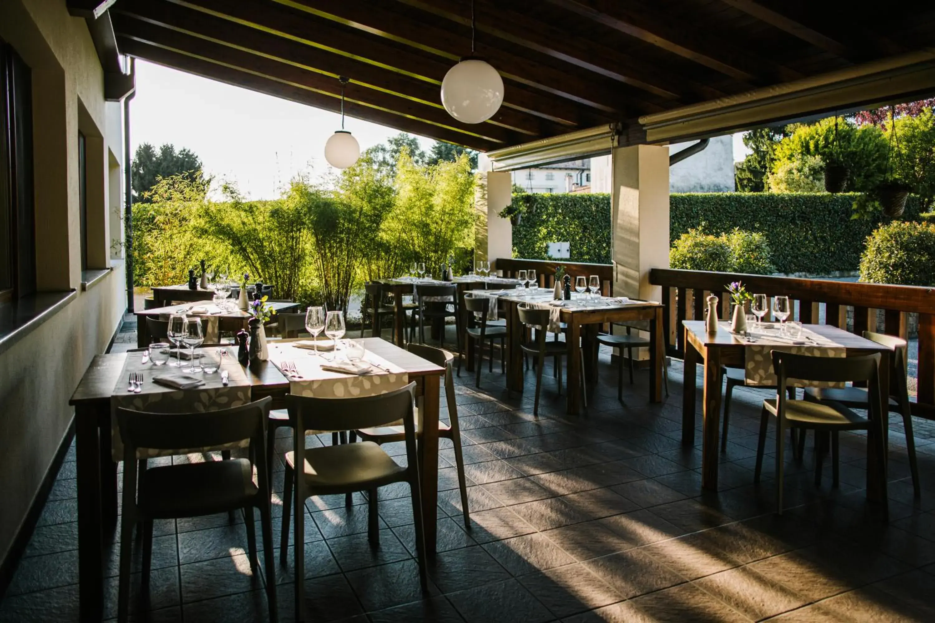 Restaurant/Places to Eat in Albergo Ristorante Belvedere