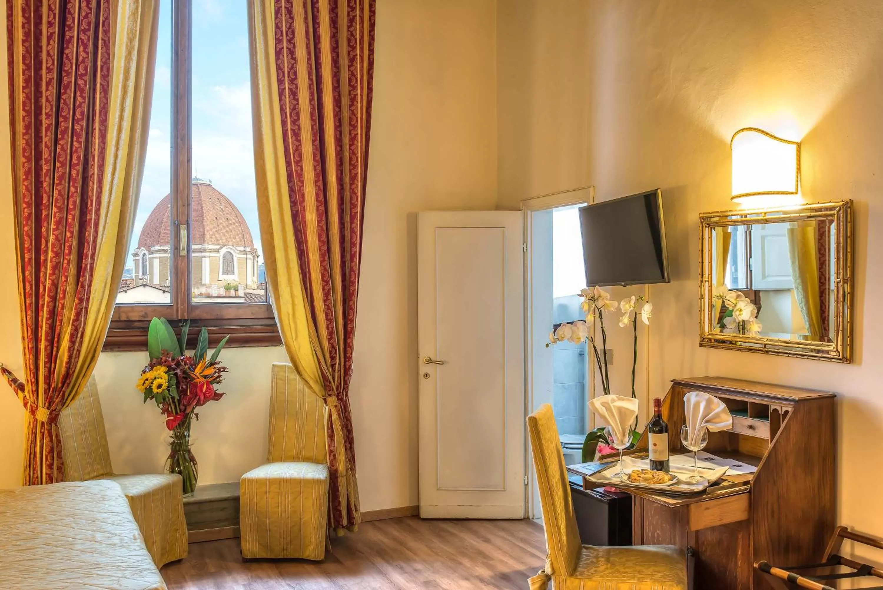 City view in Hotel Paris