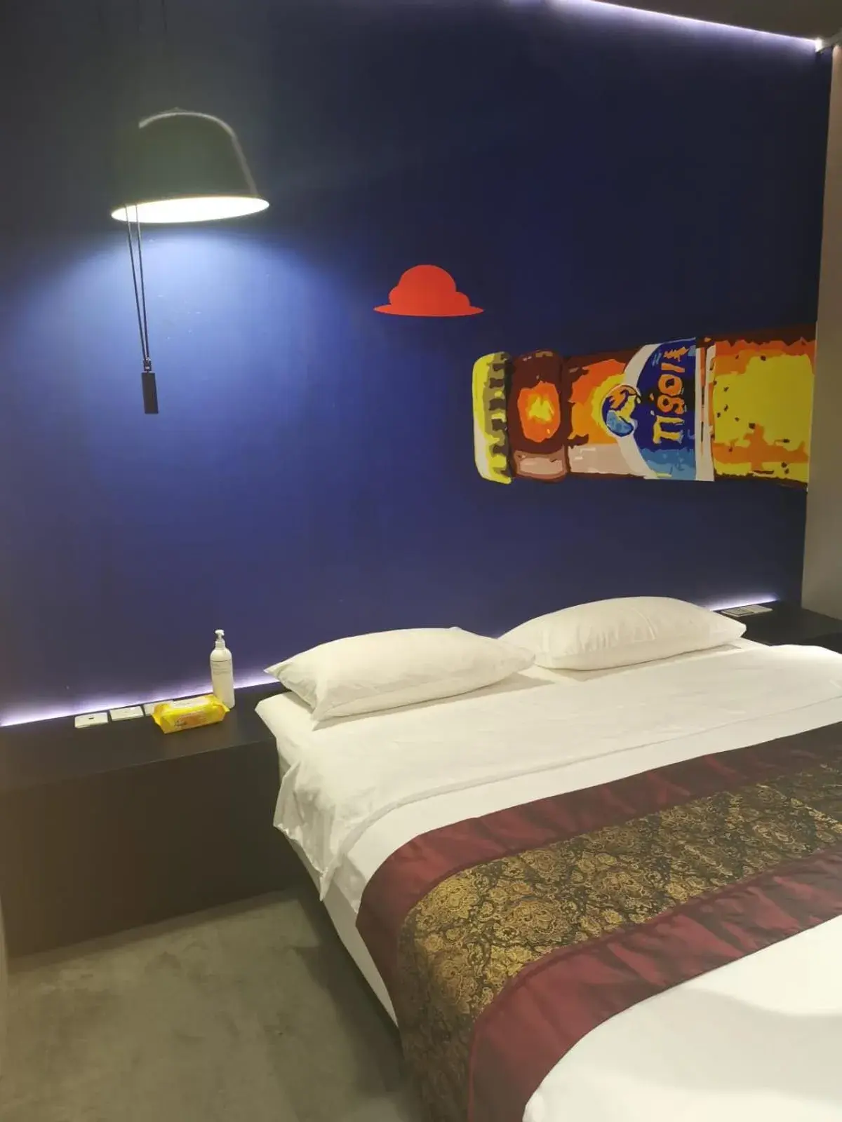 Bed in Hi Hotel