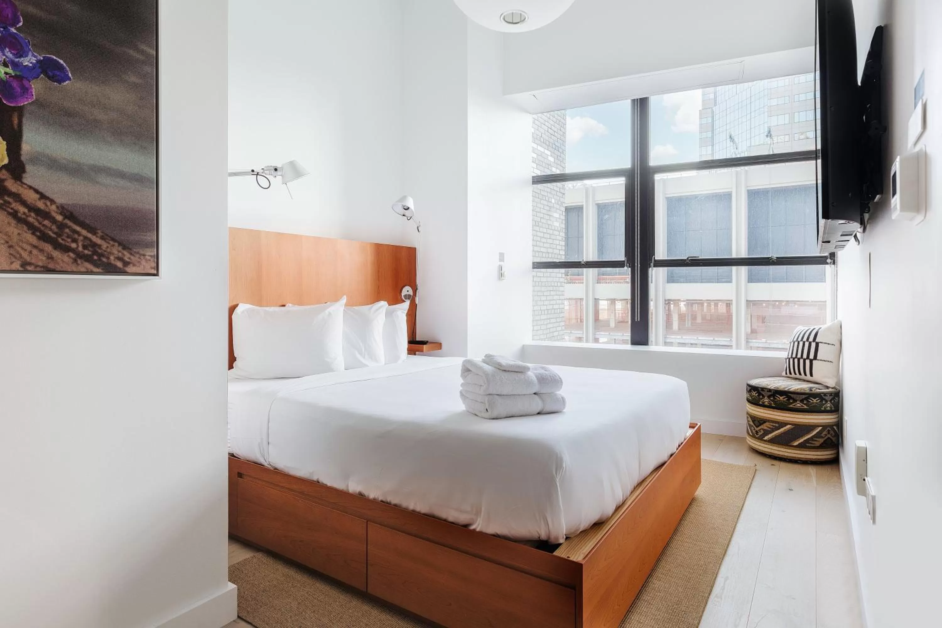 Bed in Placemakr Wall Street