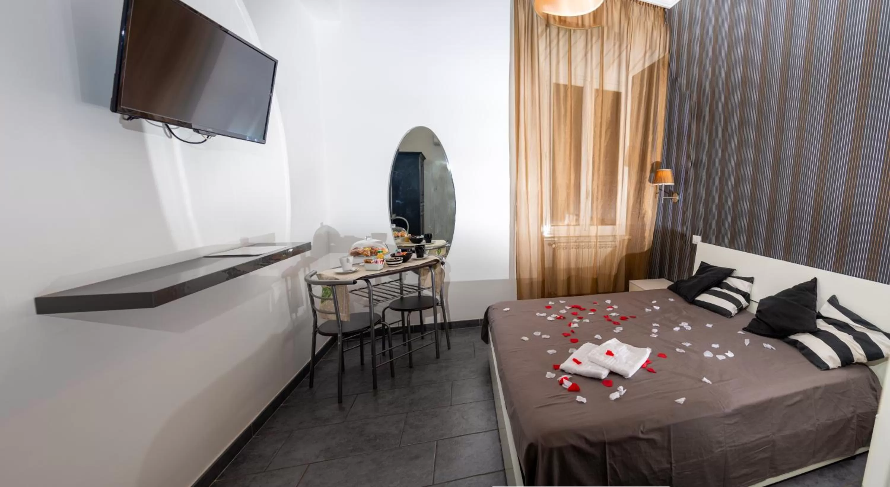 TV/Entertainment Center in Cento Passi dal Vaticano